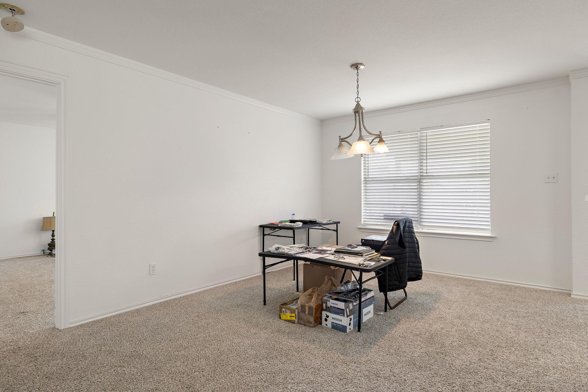 120 Wegstrom St, Hutto, TX 78634