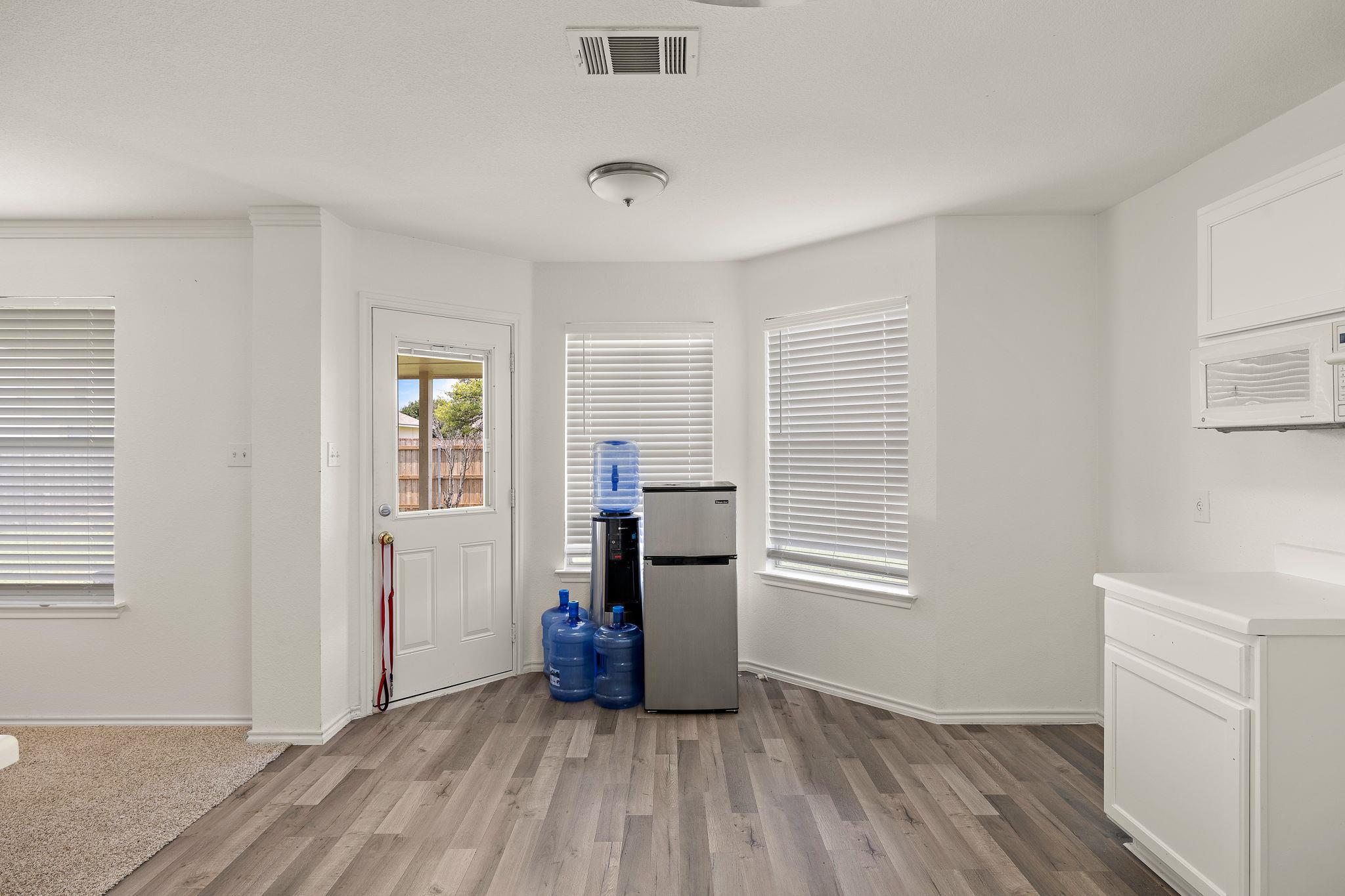 120 Wegstrom St, Hutto, TX 78634