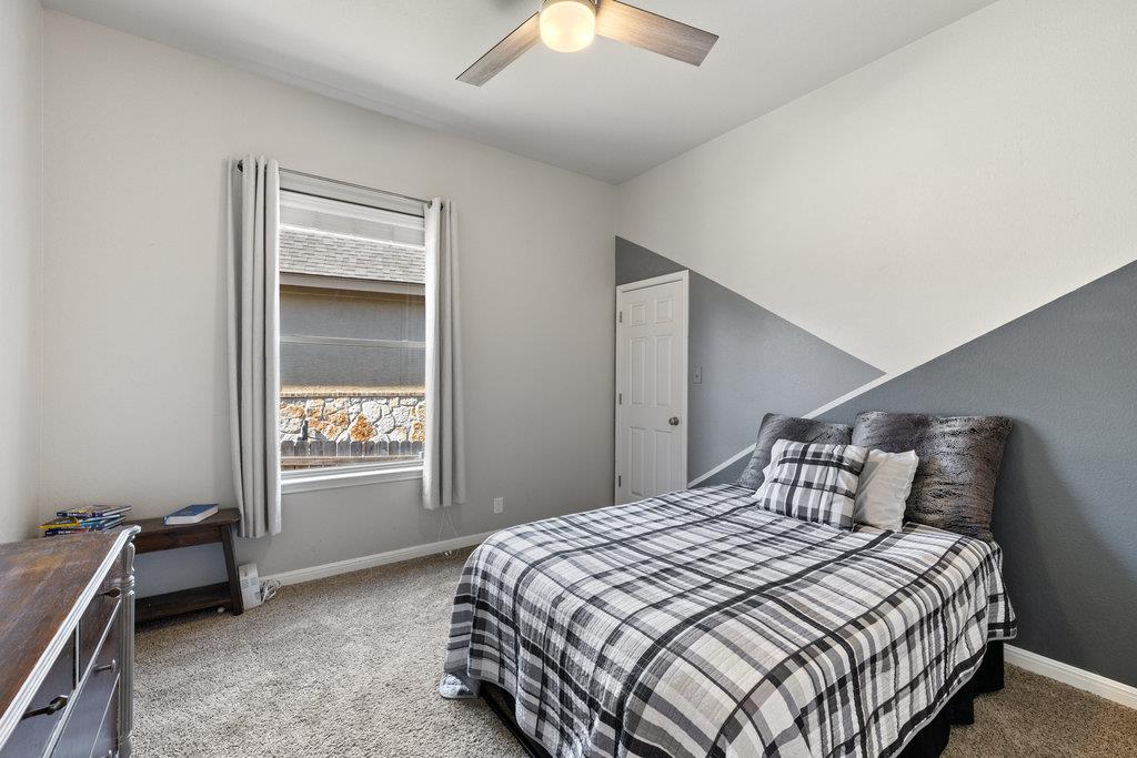 5433 Texas Bluebell Dr, Spicewood, TX 78669