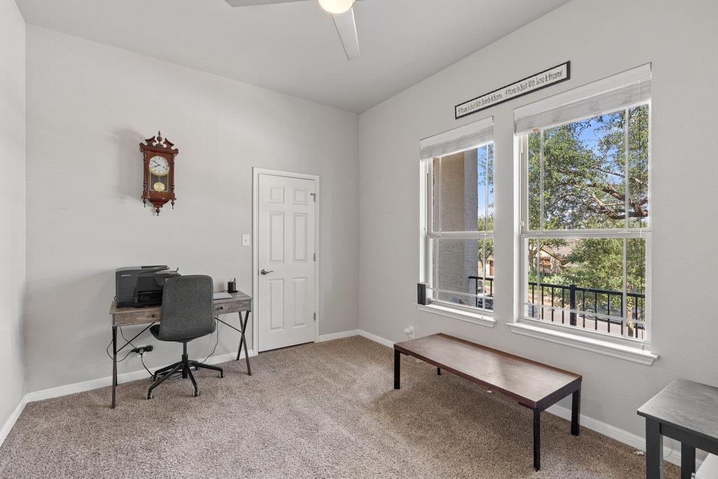 5433 Texas Bluebell Dr, Spicewood, TX 78669