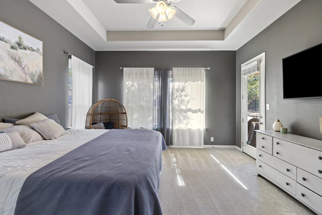 5433 Texas Bluebell Dr, Spicewood, TX 78669