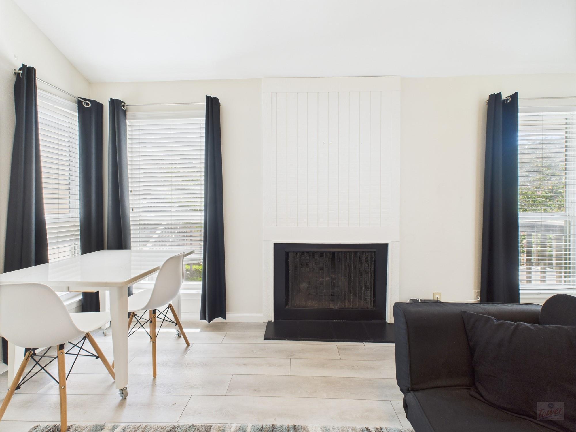 1000 W 26th St # 211, Austin, TX 78705