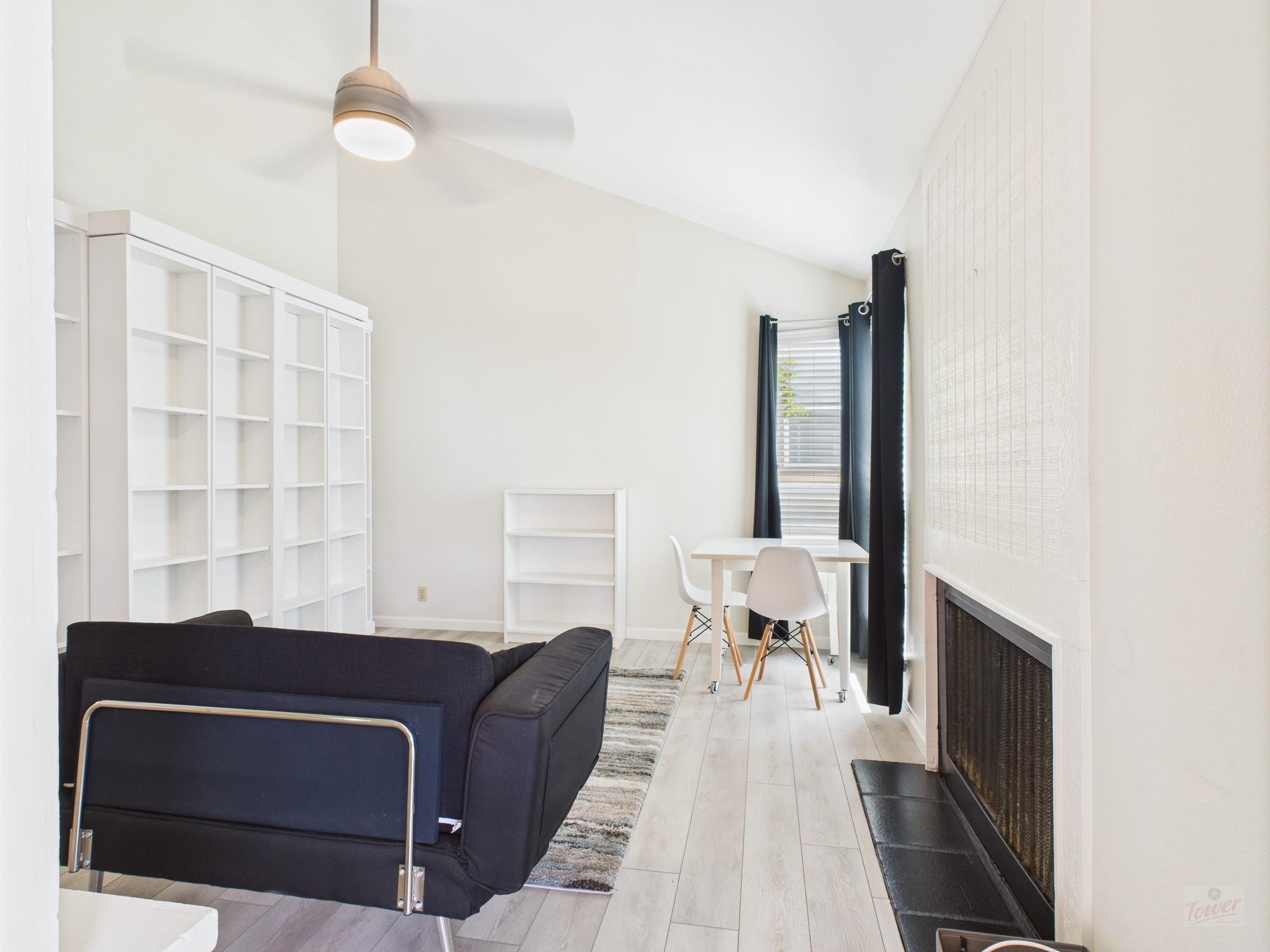 1000 W 26th St # 211, Austin, TX 78705