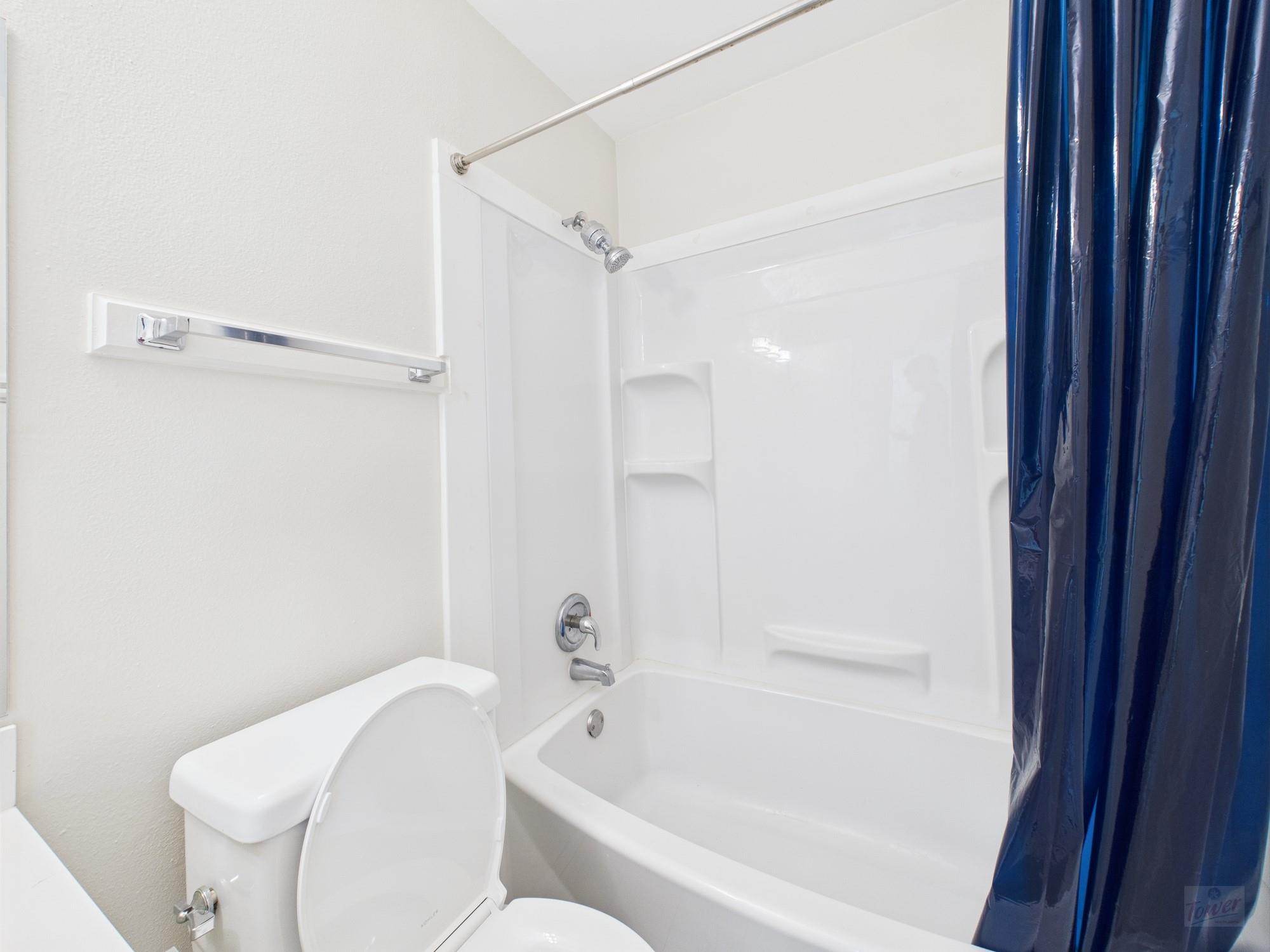 1000 W 26th St # 211, Austin, TX 78705