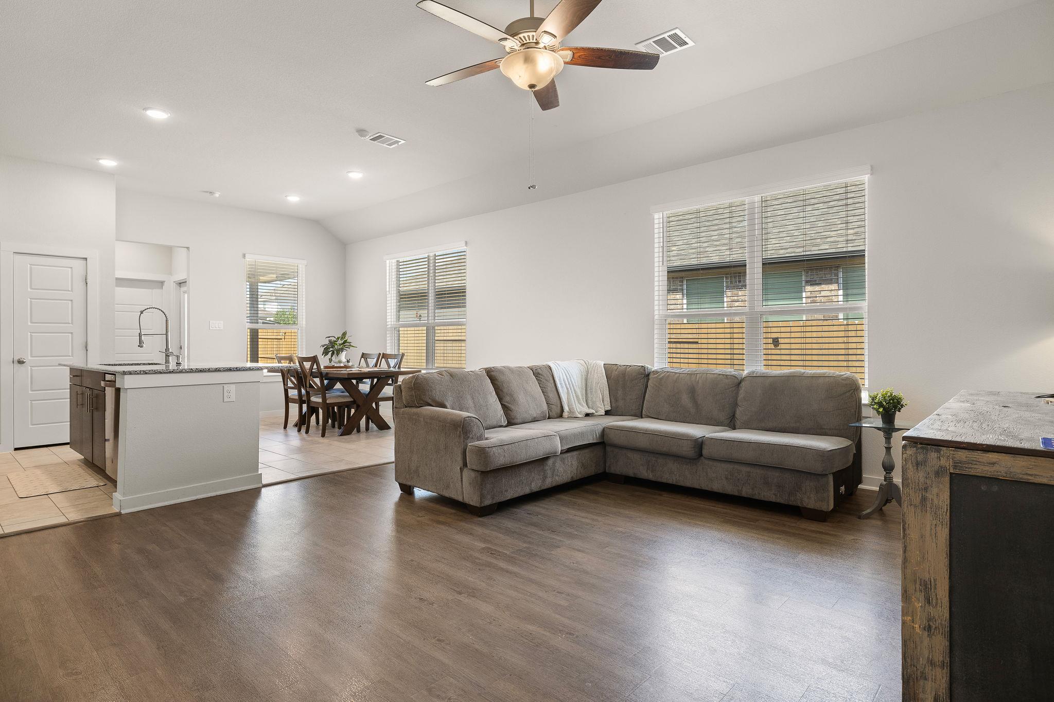 701 Bridle Creek Dr, Georgetown, TX 78626