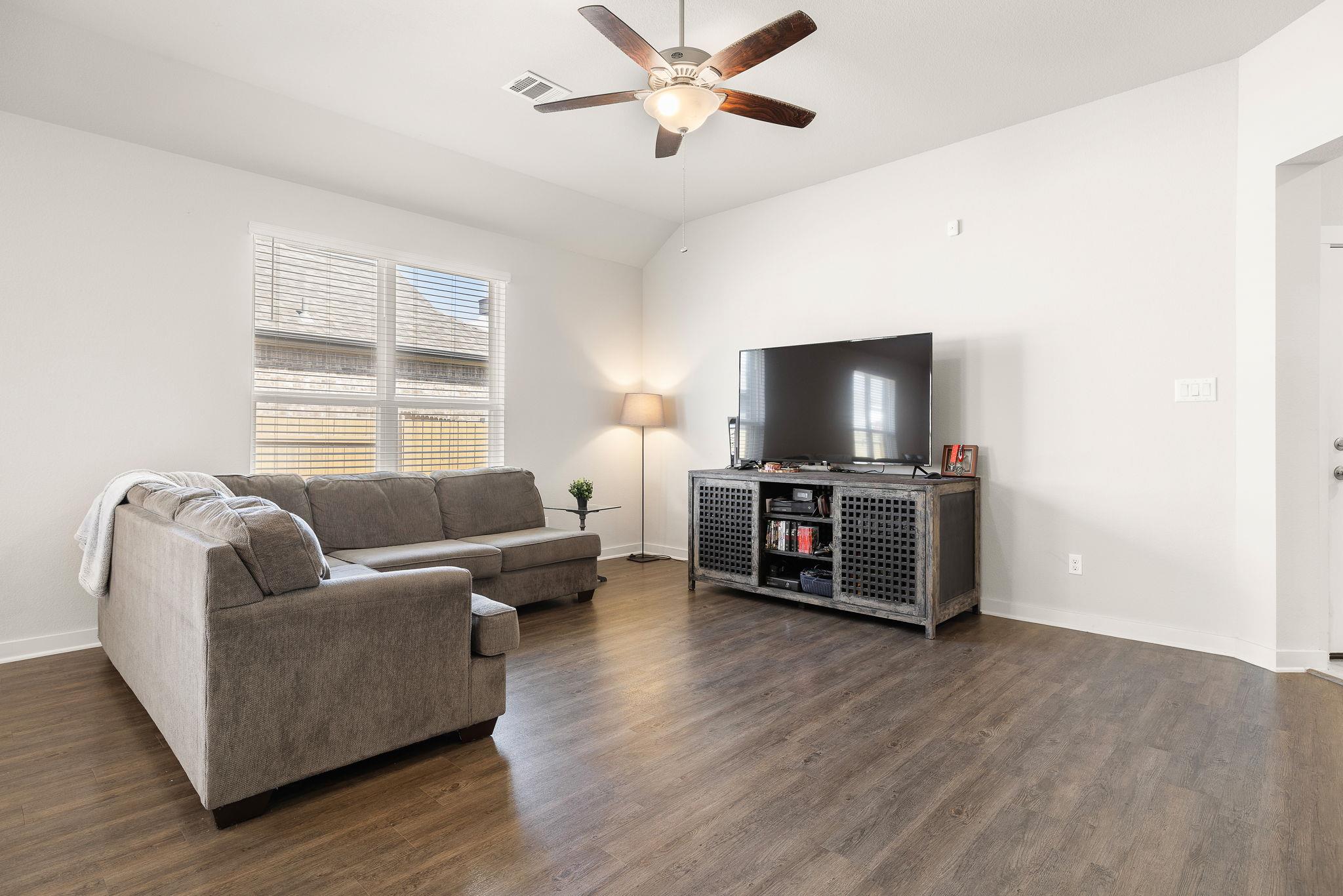 701 Bridle Creek Dr, Georgetown, TX 78626