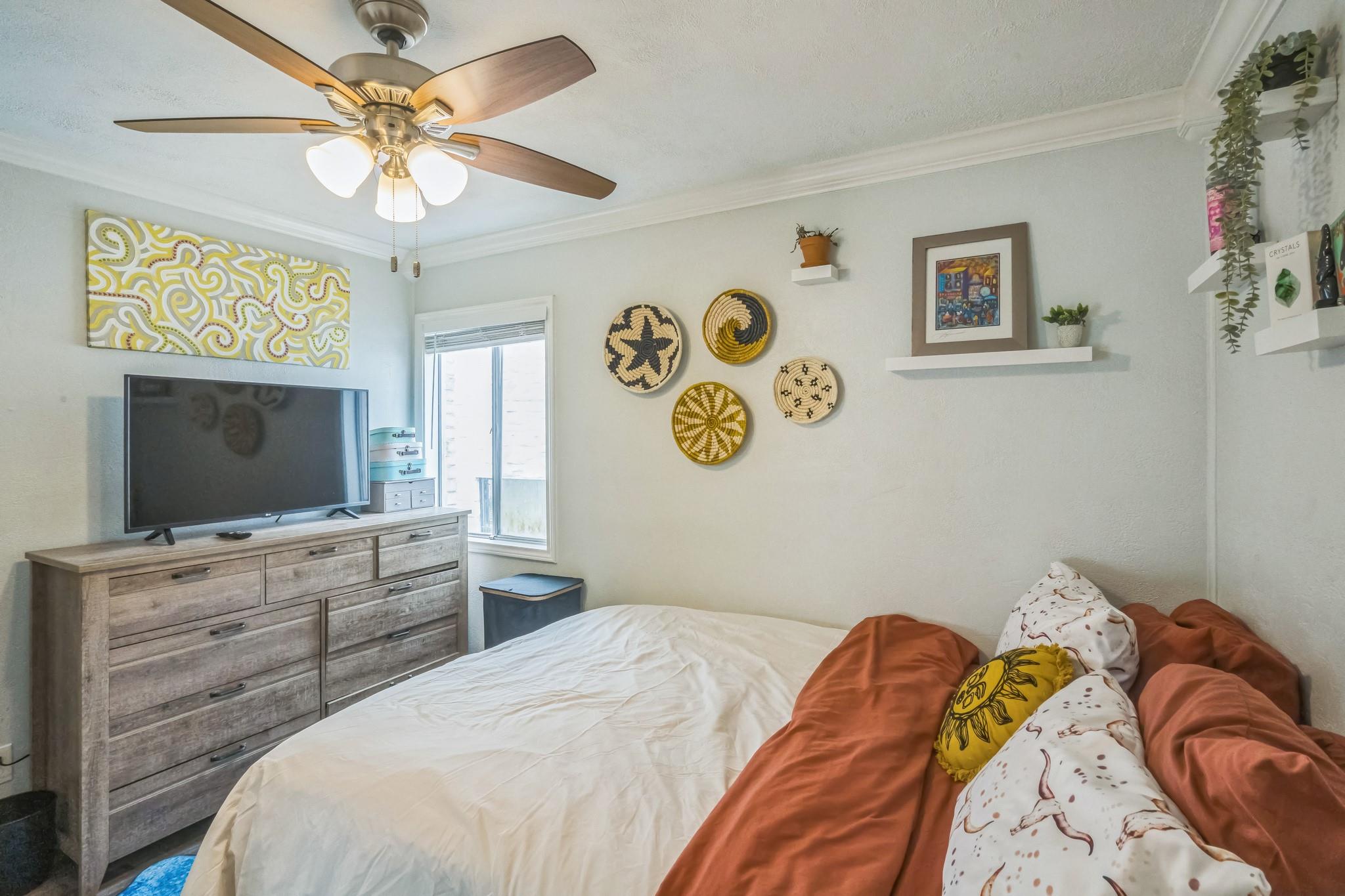 1304 Summit Street # 107, Austin, TX 78741