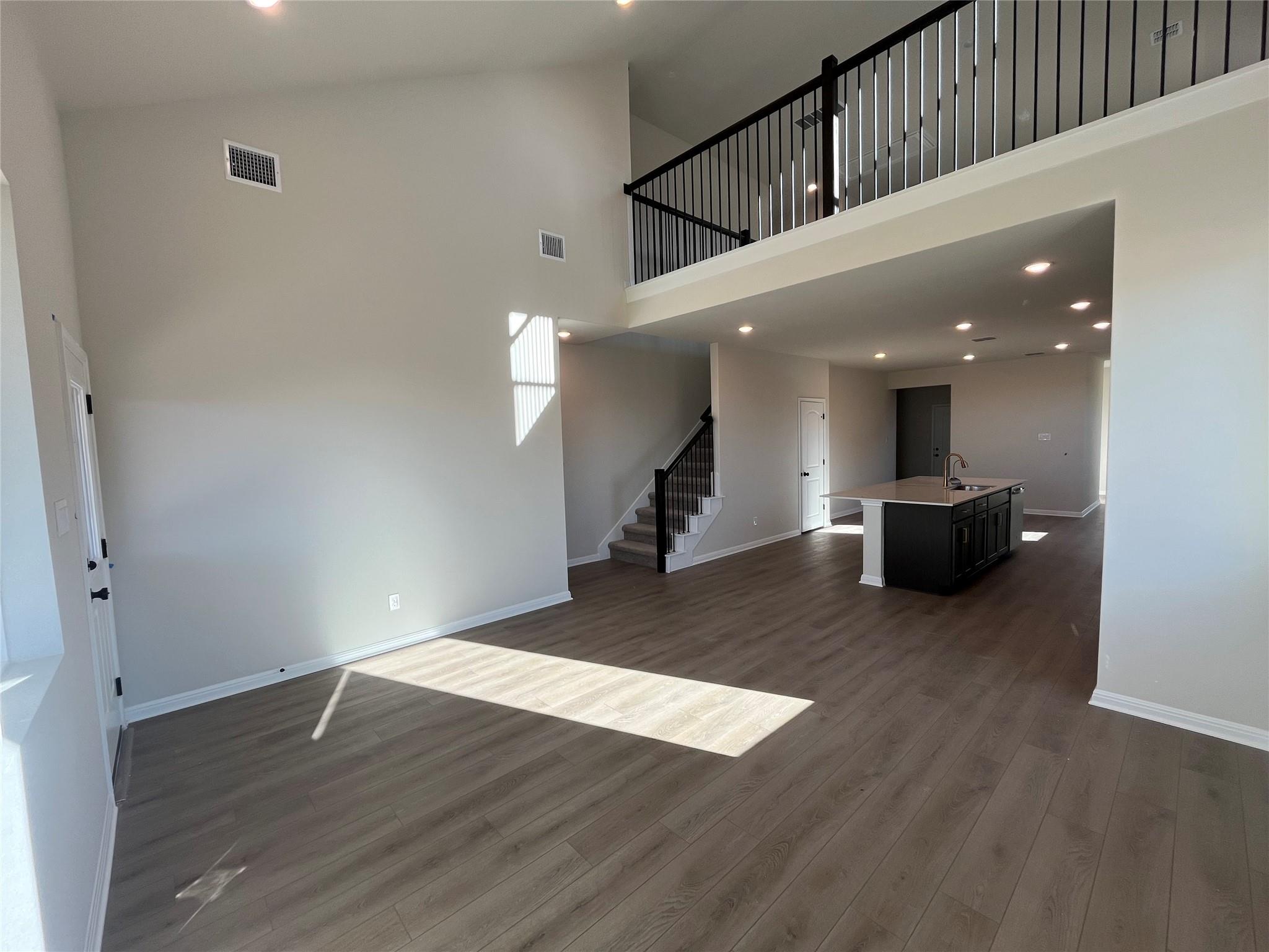 101 Clover Bnd, Liberty Hill, TX 78642