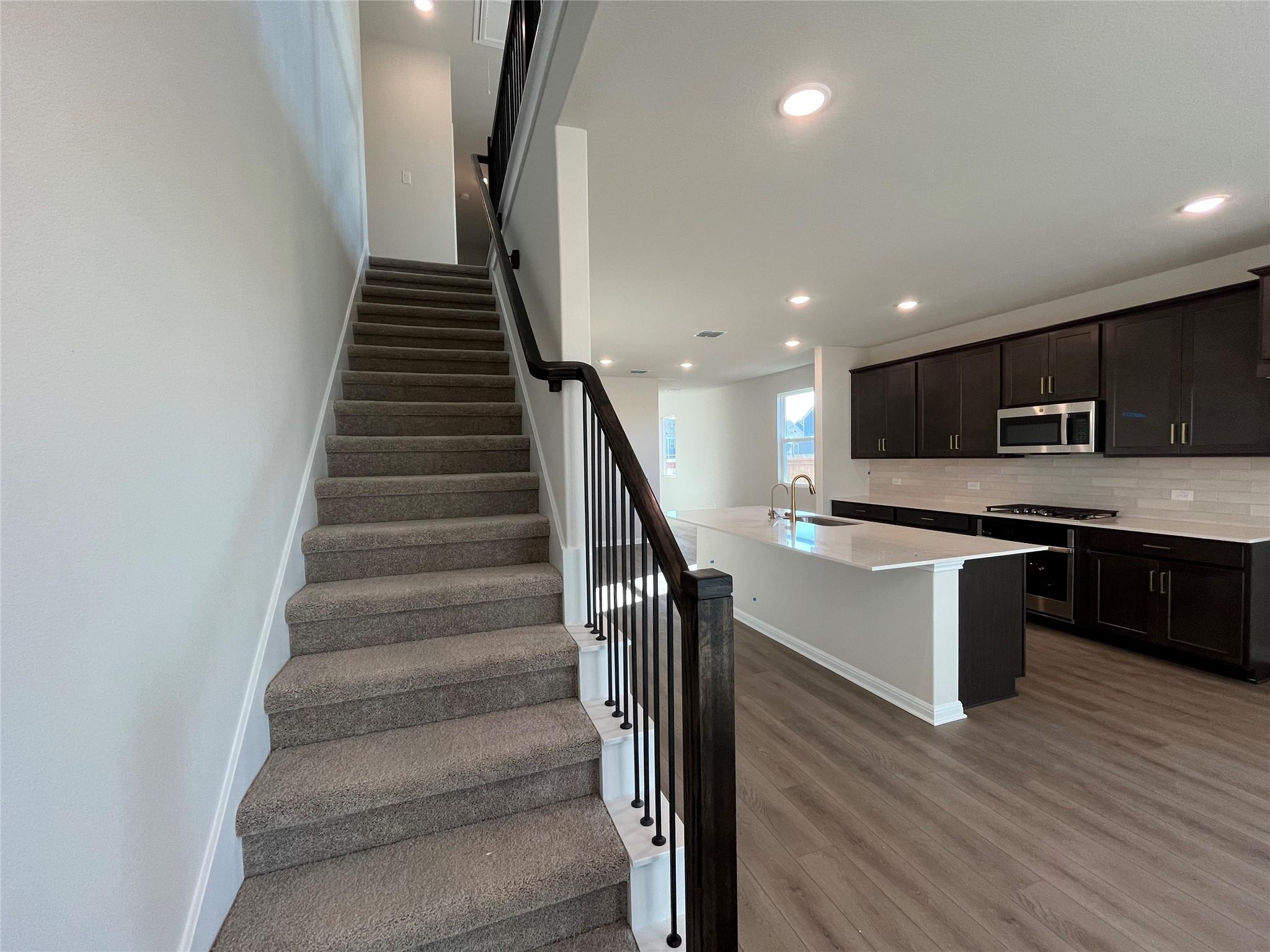 101 Clover Bnd, Liberty Hill, TX 78642