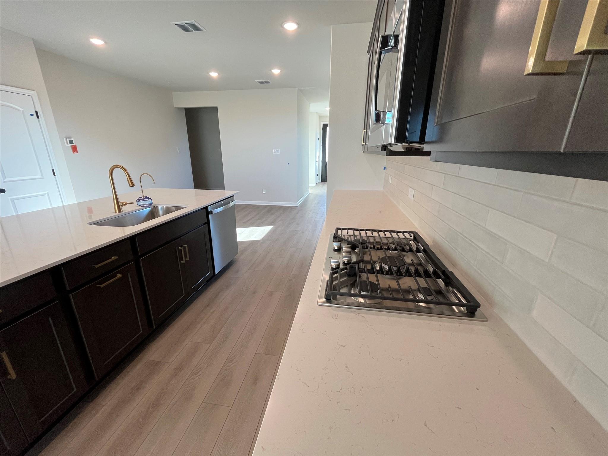 101 Clover Bnd, Liberty Hill, TX 78642