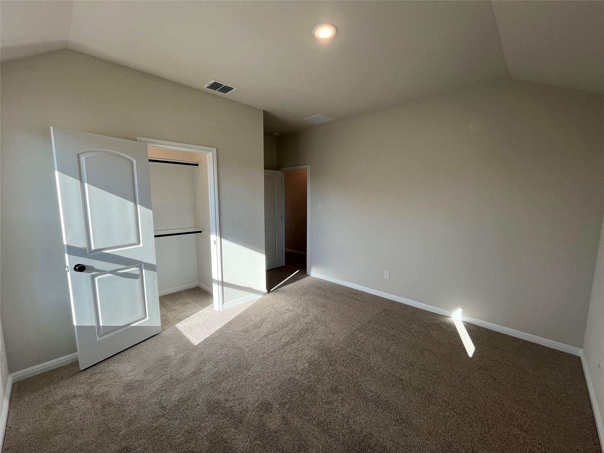 101 Clover Bnd, Liberty Hill, TX 78642