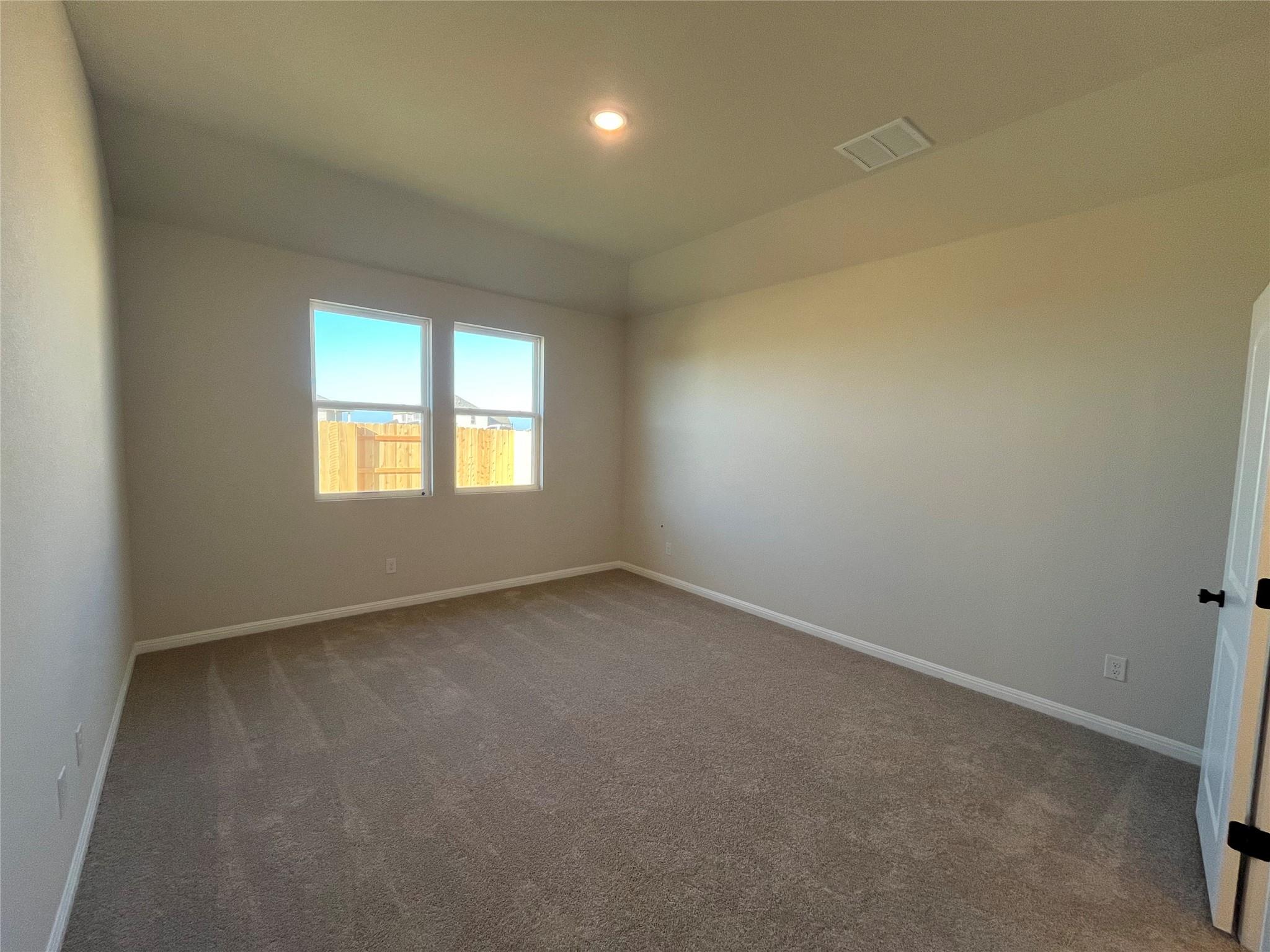 101 Clover Bnd, Liberty Hill, TX 78642