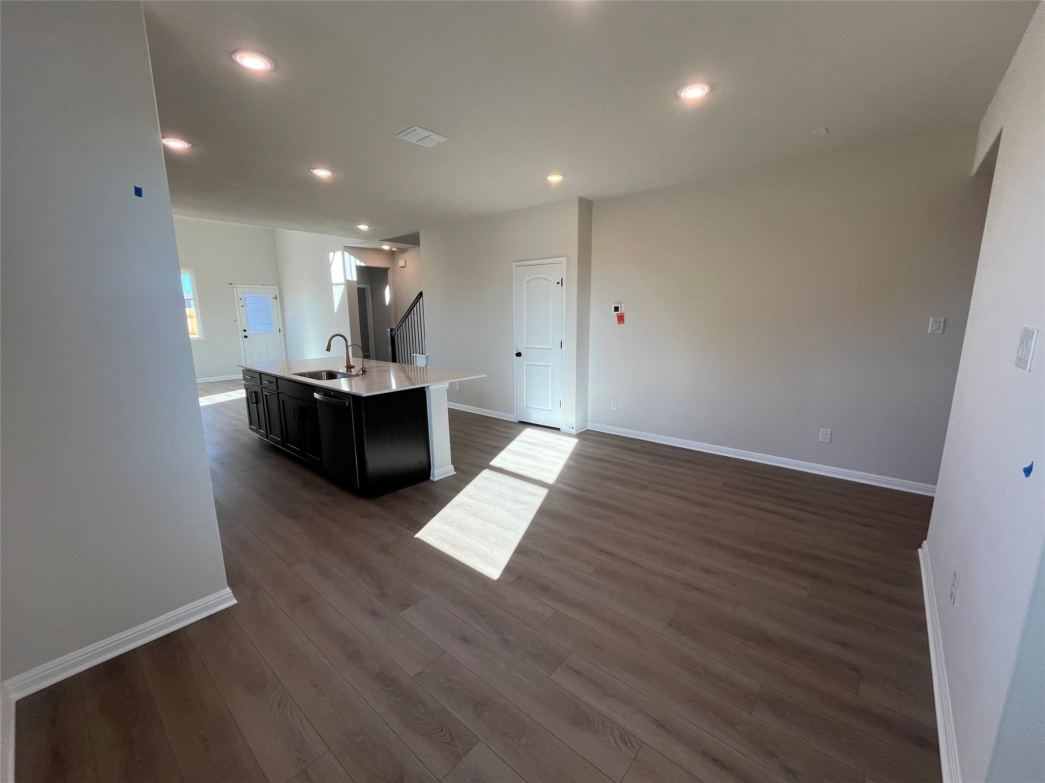 101 Clover Bnd, Liberty Hill, TX 78642