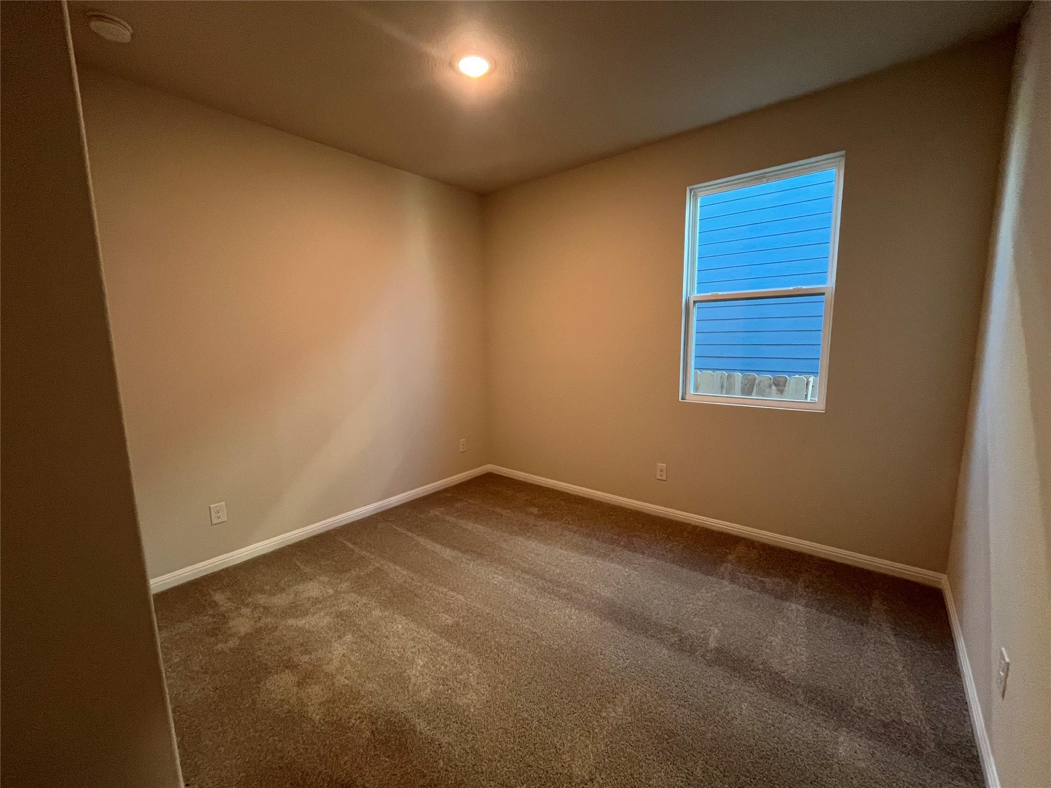 101 Clover Bnd, Liberty Hill, TX 78642