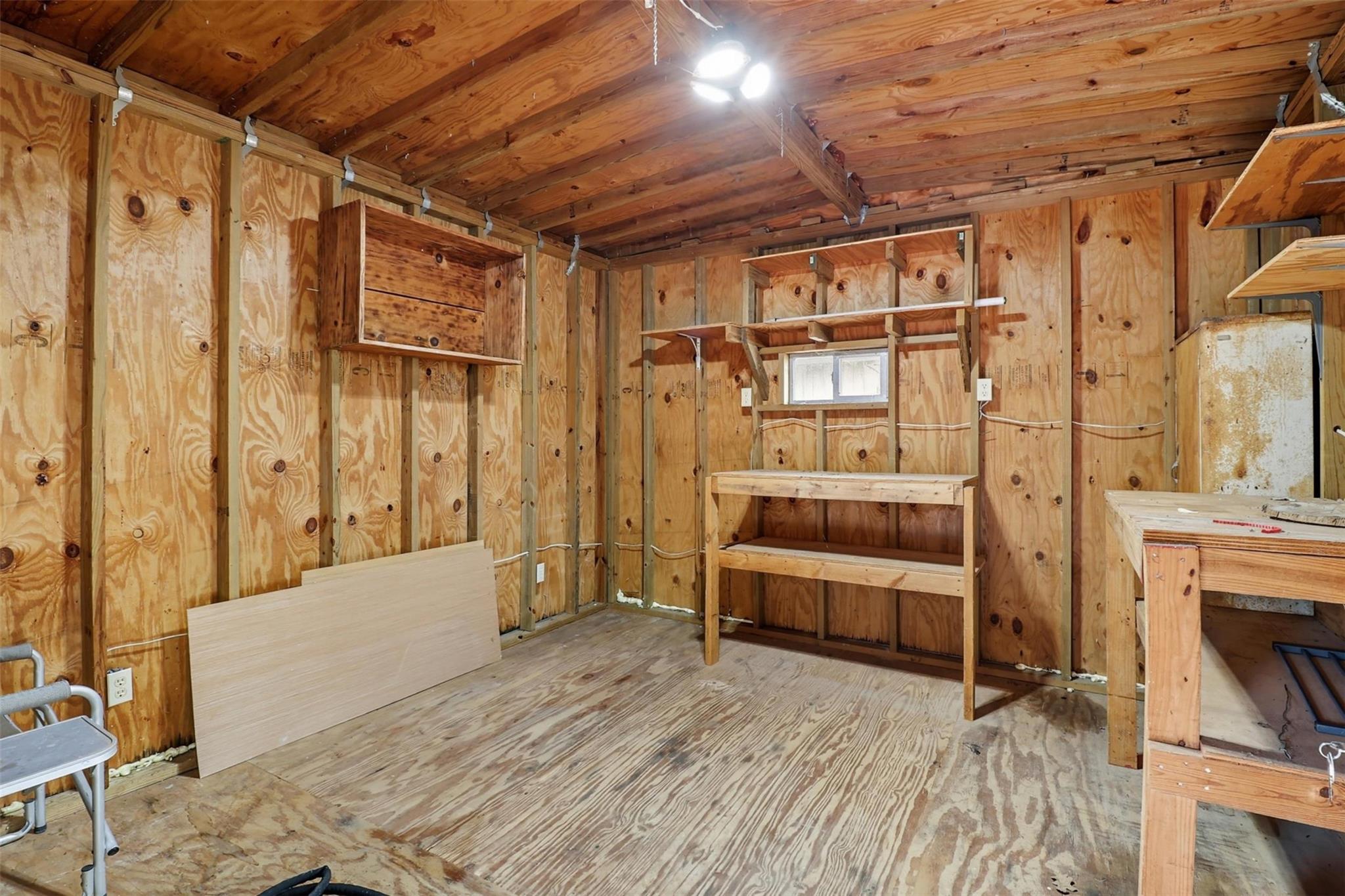 703 & 703A Driftwood Ln, Cottonwood Shores, TX 78657