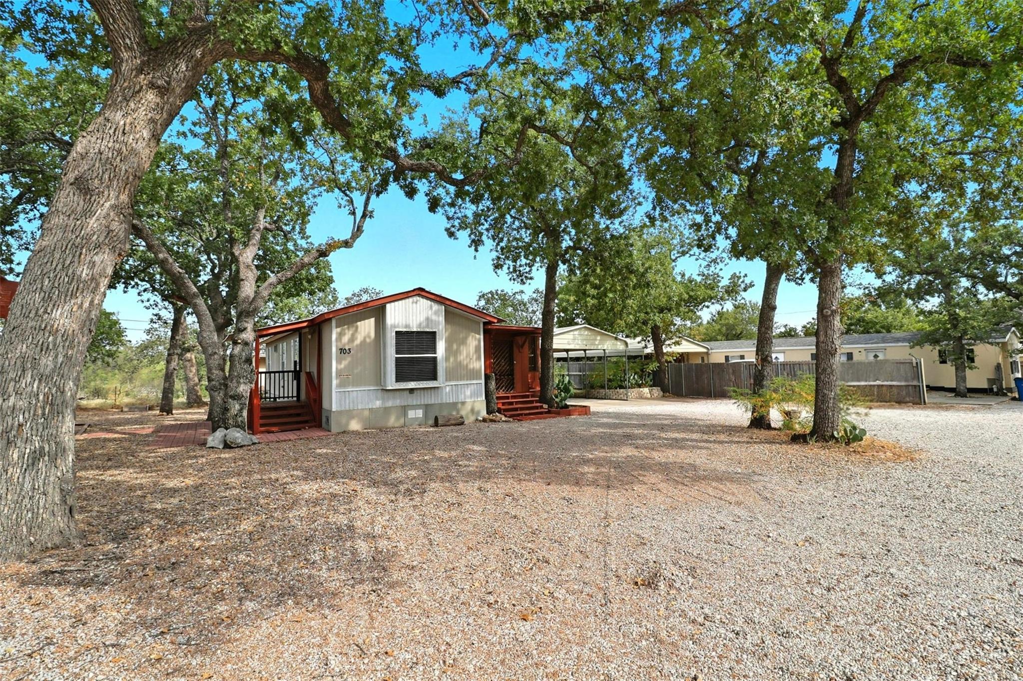 703 & 703A Driftwood Ln, Cottonwood Shores, TX 78657