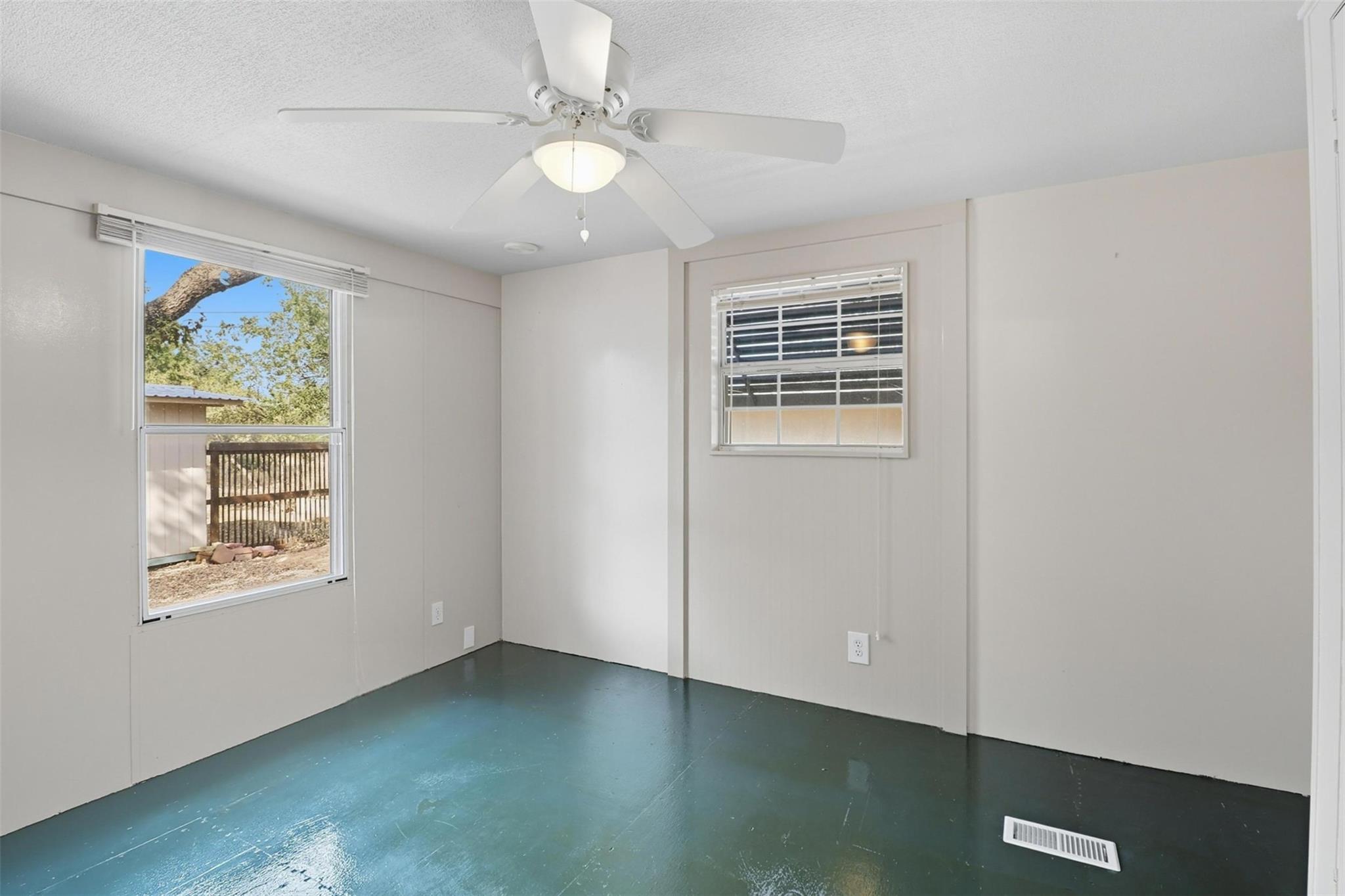 703 & 703A Driftwood Ln, Cottonwood Shores, TX 78657