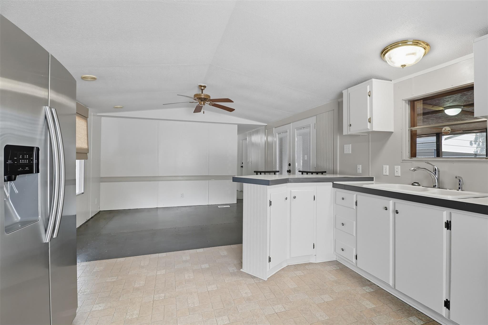 703 & 703A Driftwood Ln, Cottonwood Shores, TX 78657