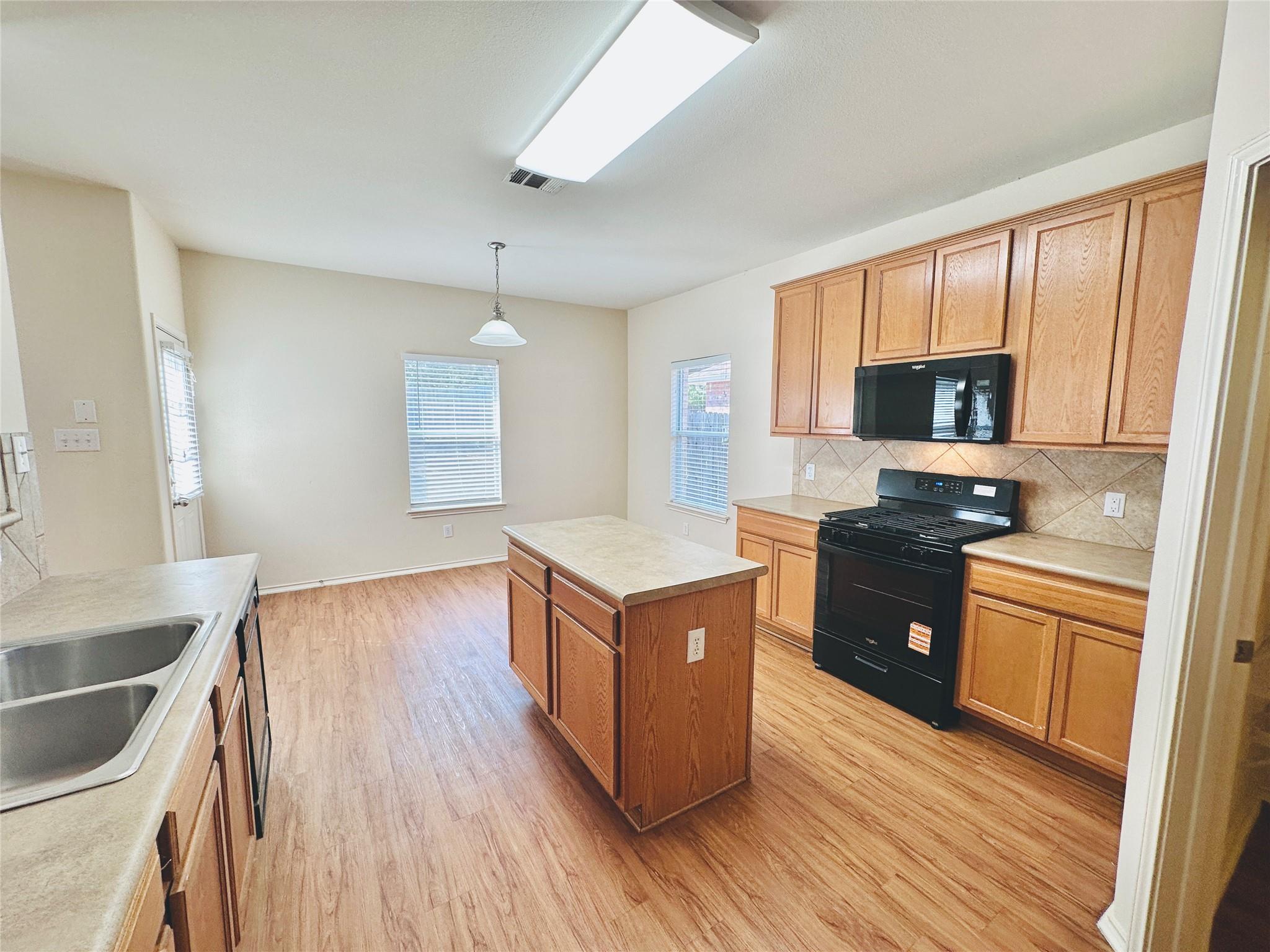 2205 Boyds Way, Austin, TX 78748