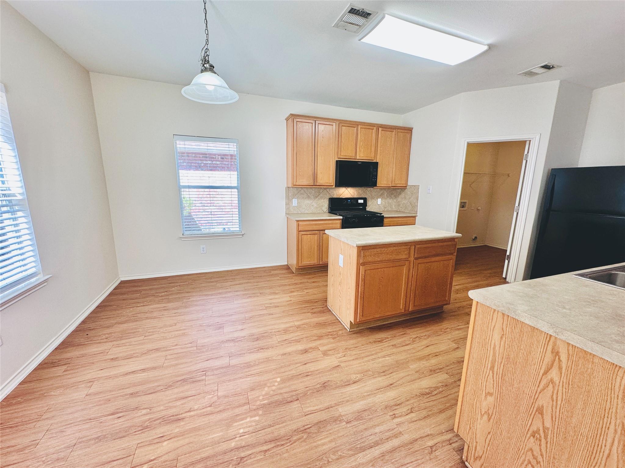 2205 Boyds Way, Austin, TX 78748