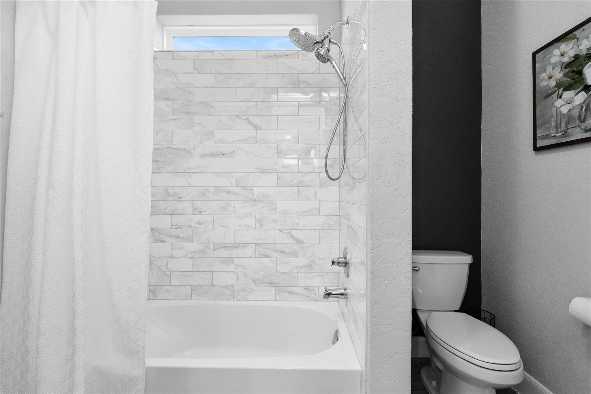 604 Academy Oaks Dr, San Marcos, TX 78666