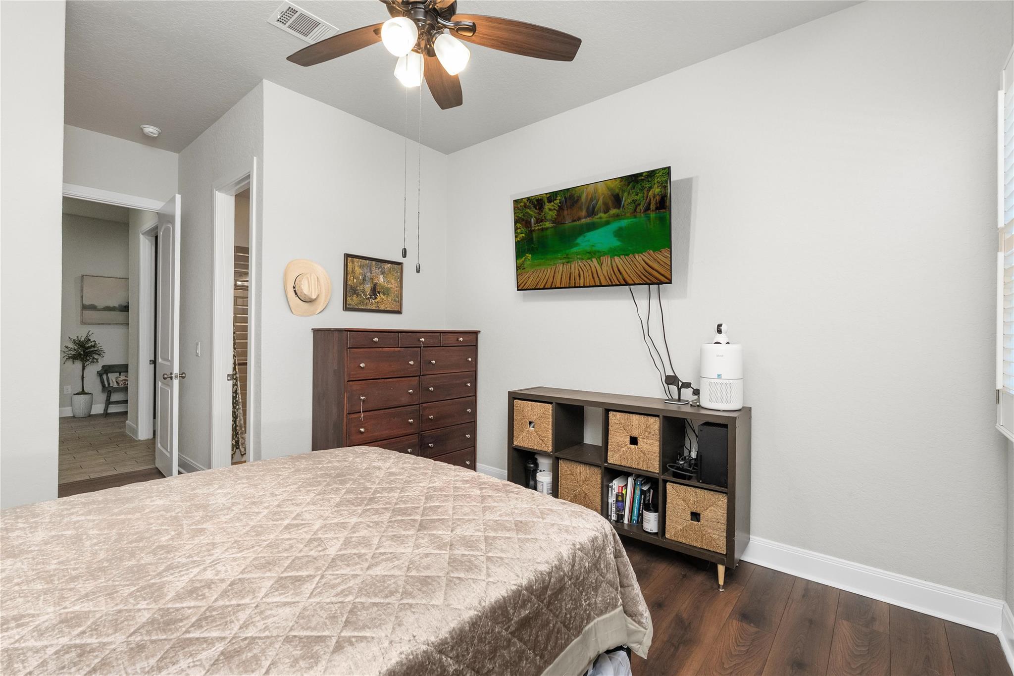 604 Academy Oaks Dr, San Marcos, TX 78666