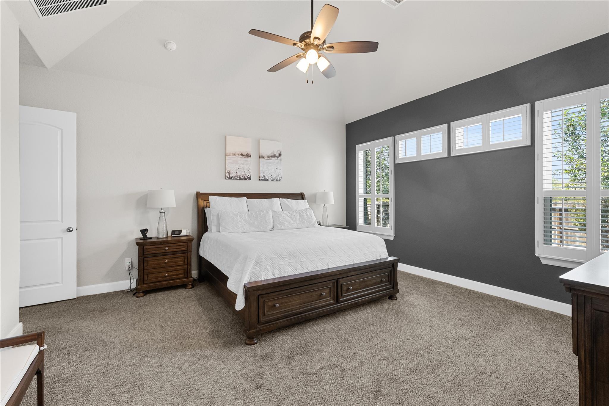 604 Academy Oaks Dr, San Marcos, TX 78666