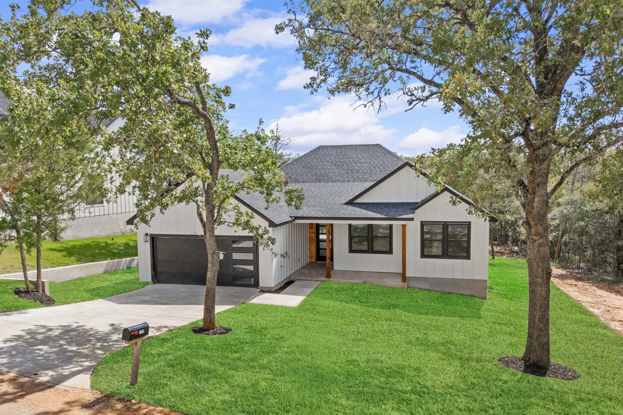 171 Lamaloa Ln, Bastrop, TX 78602