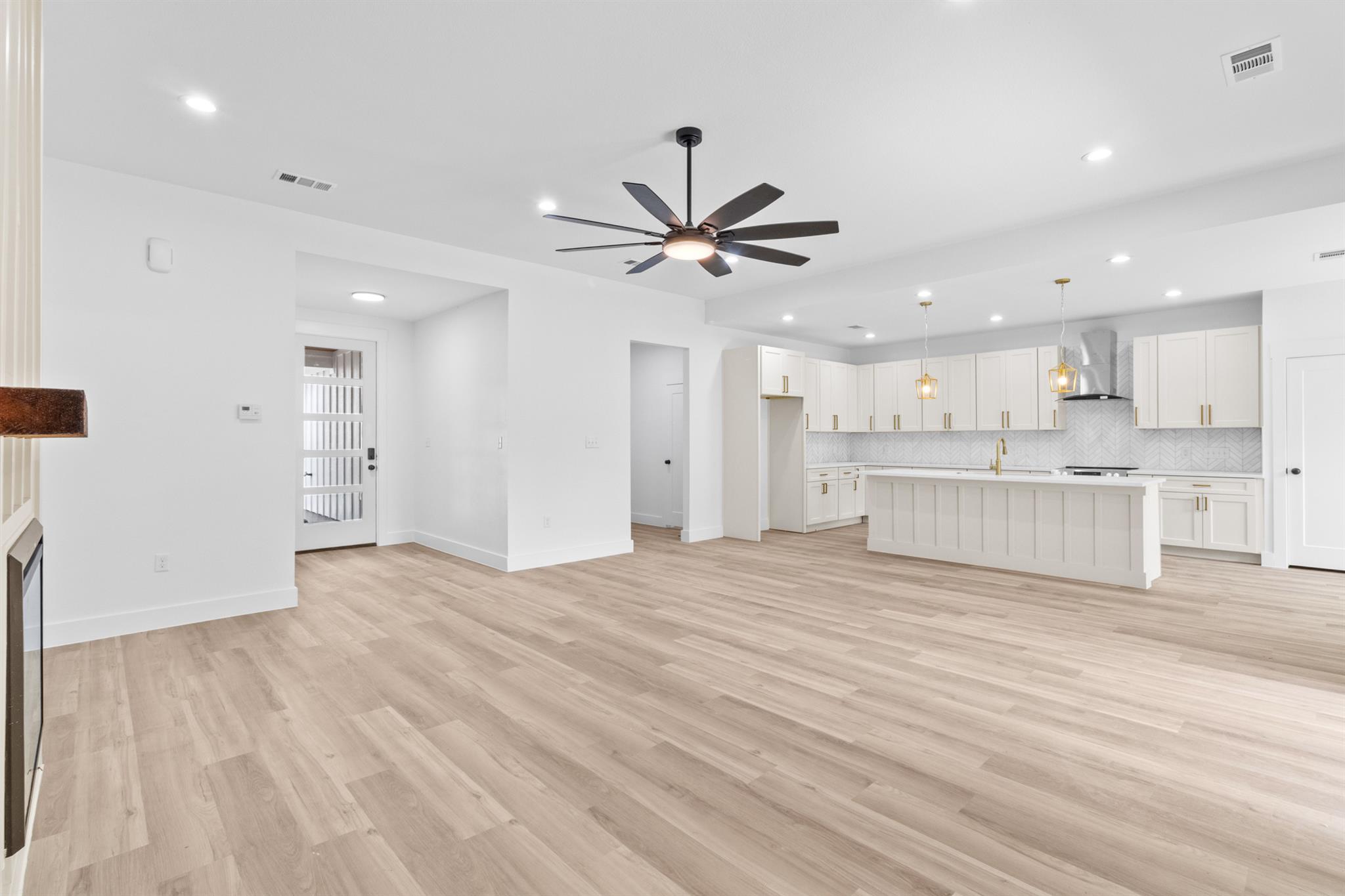 171 Lamaloa Ln, Bastrop, TX 78602