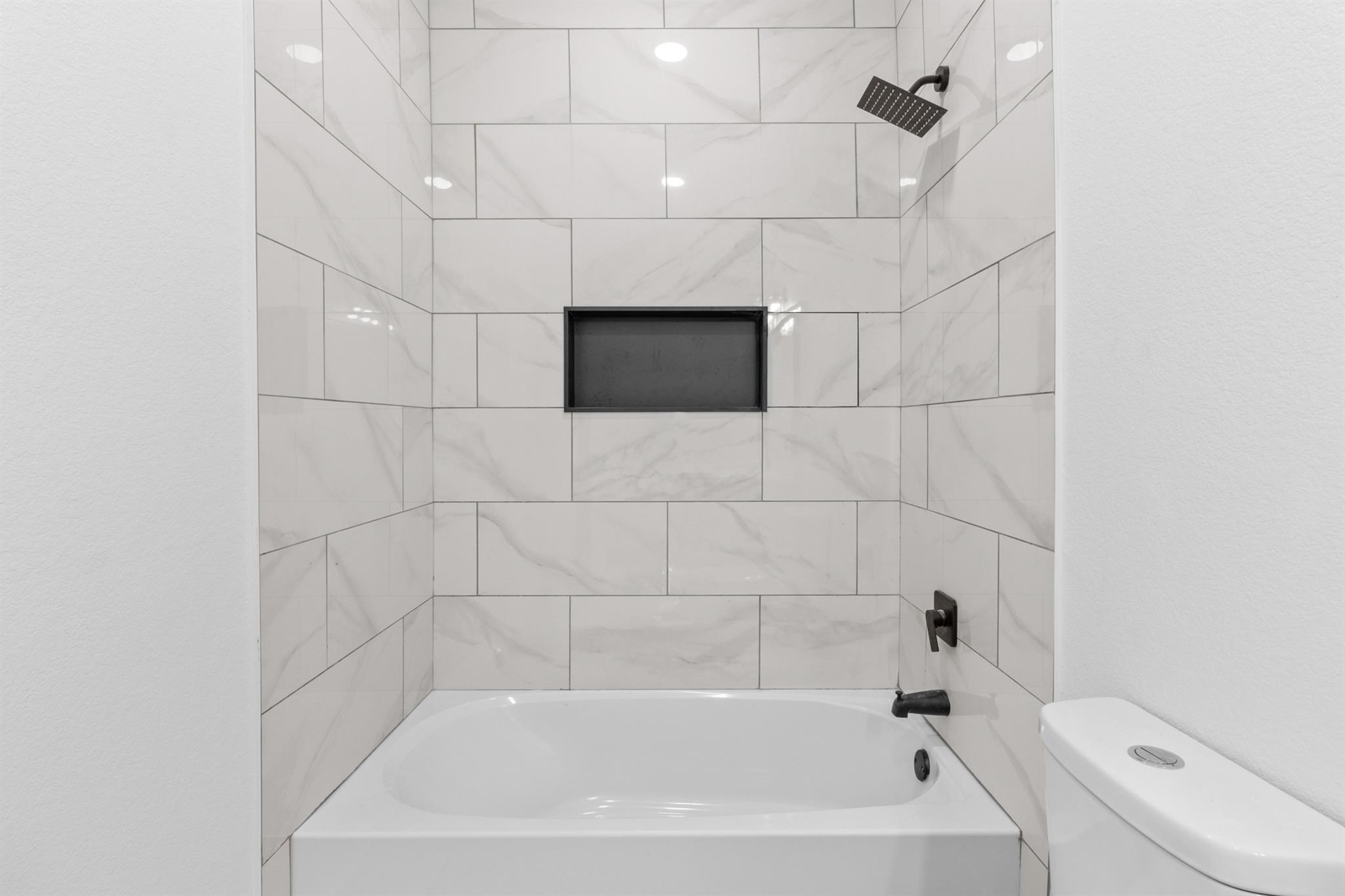 171 Lamaloa Ln, Bastrop, TX 78602