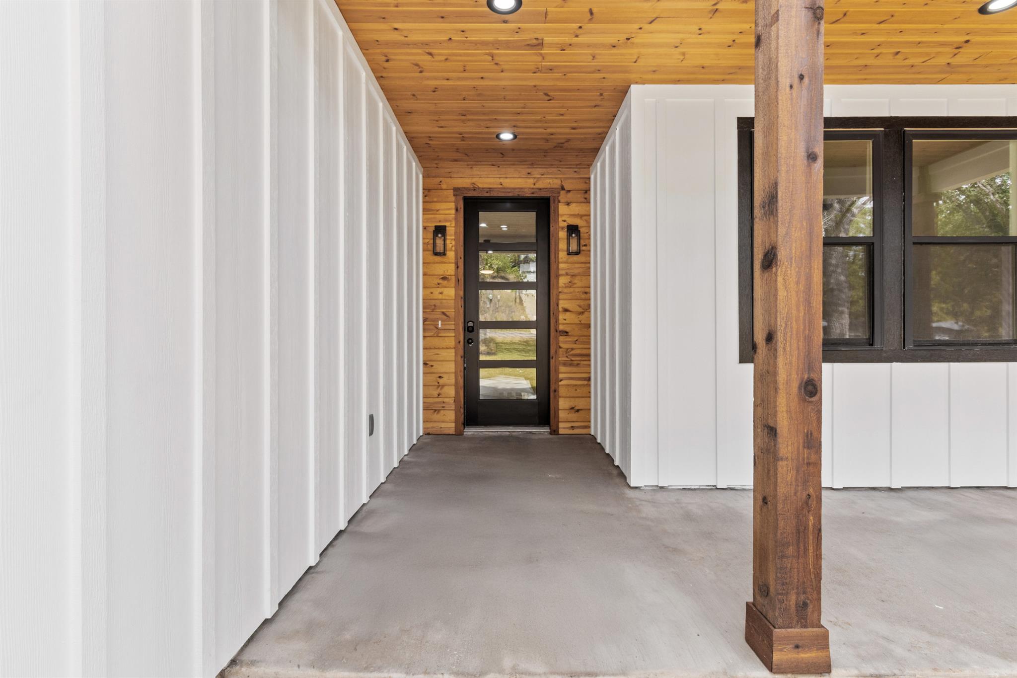 171 Lamaloa Ln, Bastrop, TX 78602