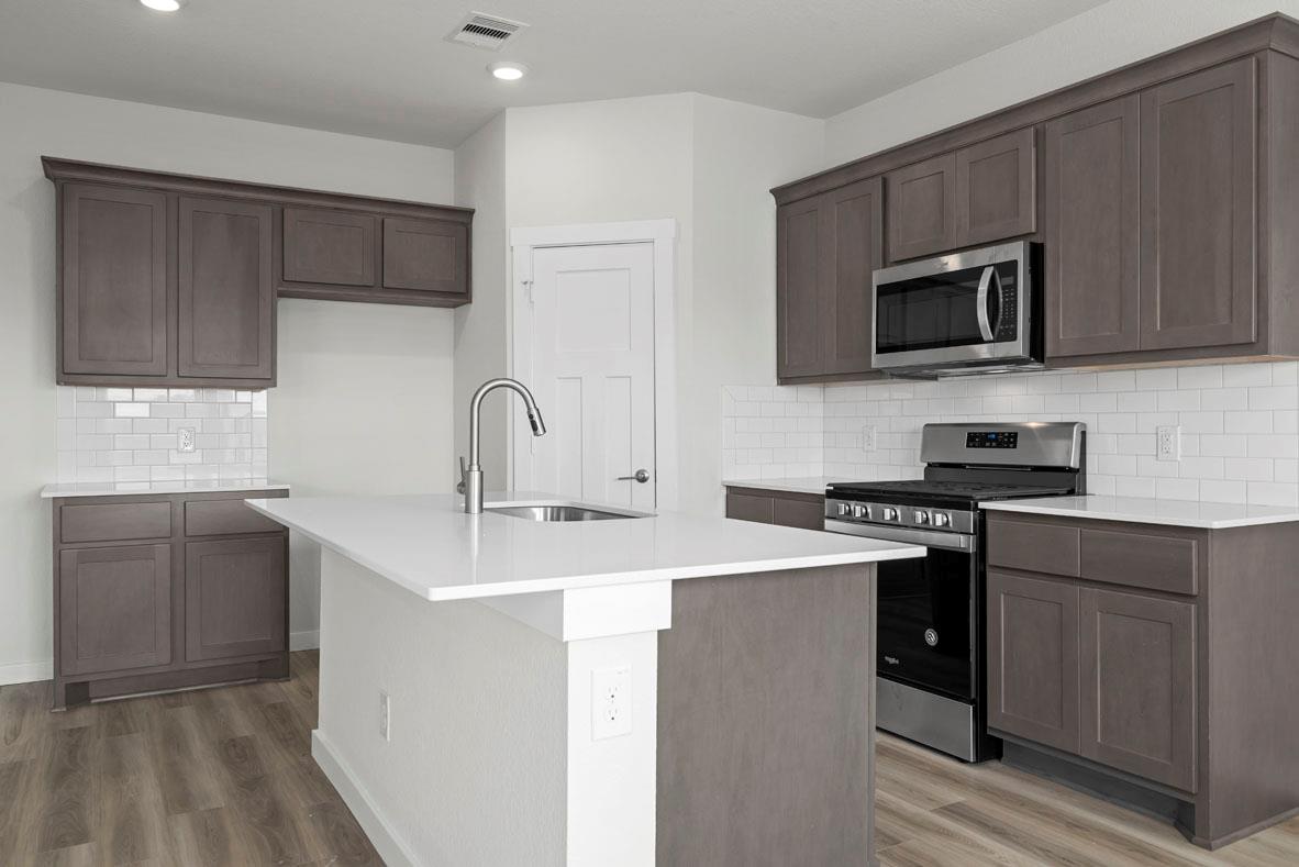 1350 Athan Dr, Belton, TX 76513