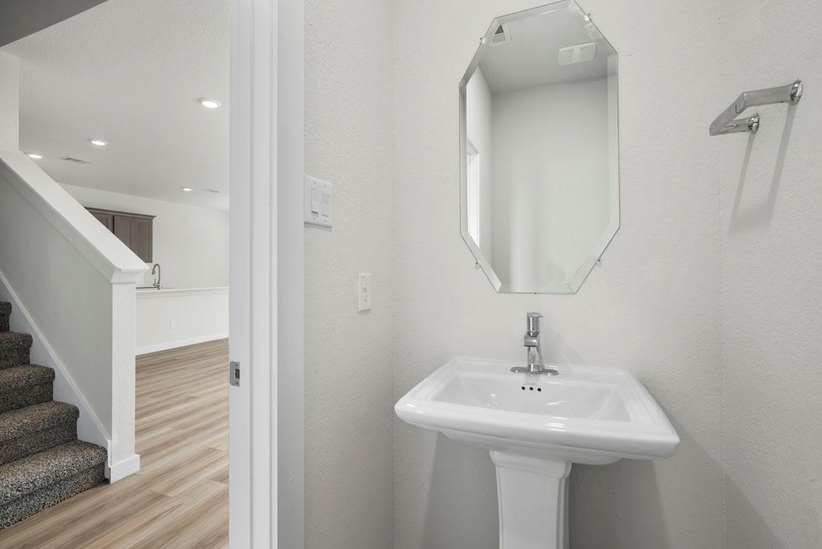 1350 Athan Dr, Belton, TX 76513