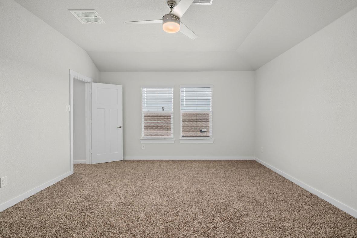 1350 Athan Dr, Belton, TX 76513