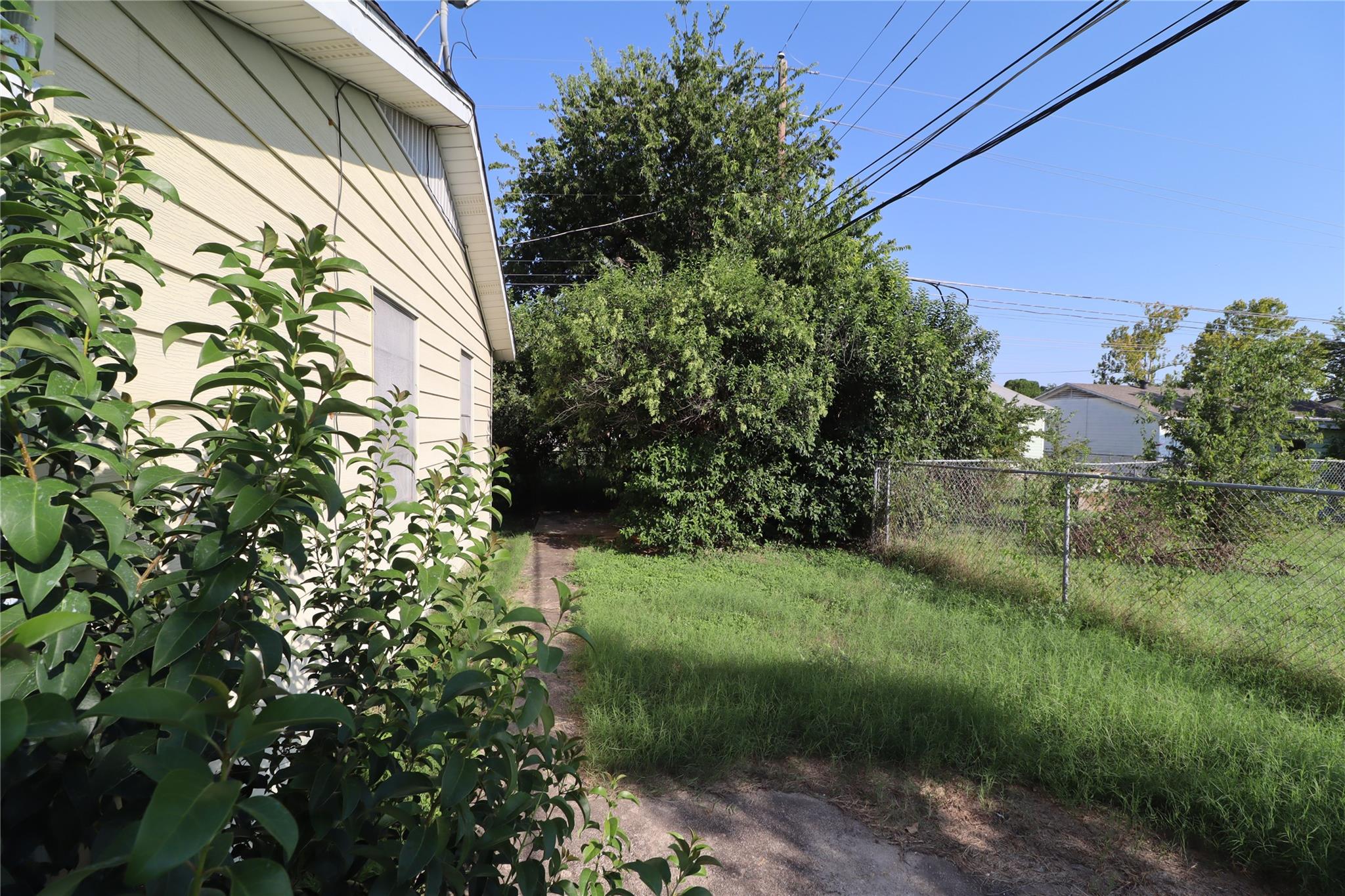 3214 Longview Dr, Killeen, TX 76543