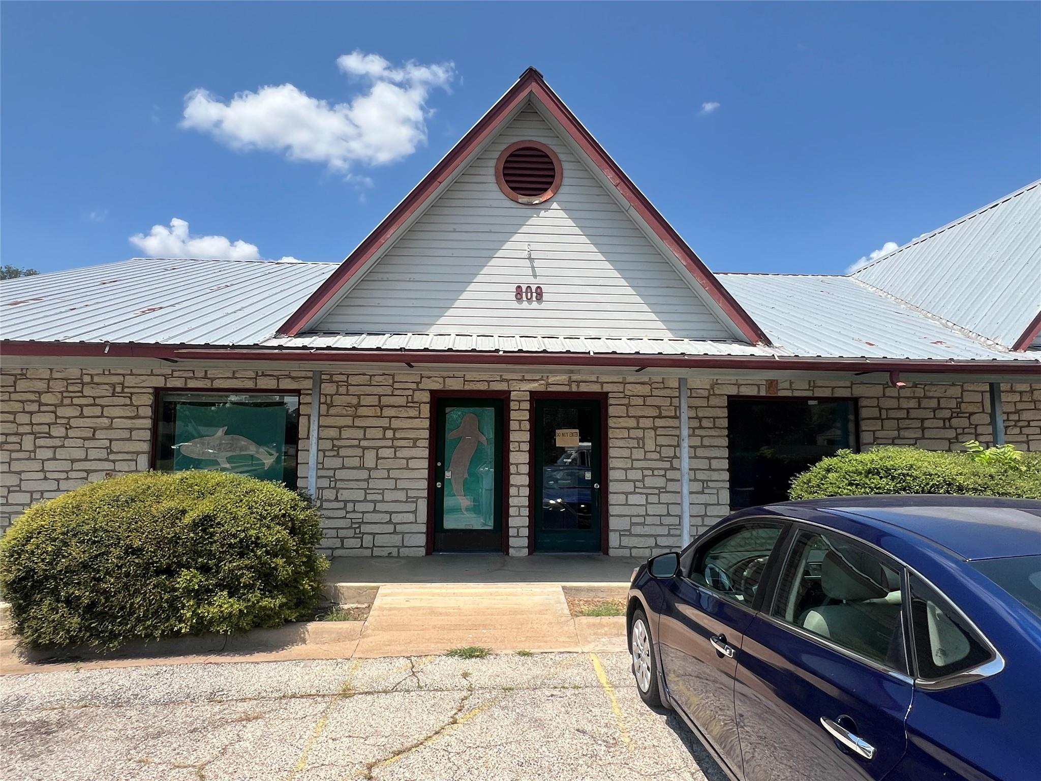 809 M L King Jr Dr, Copperas Cove, TX 76522