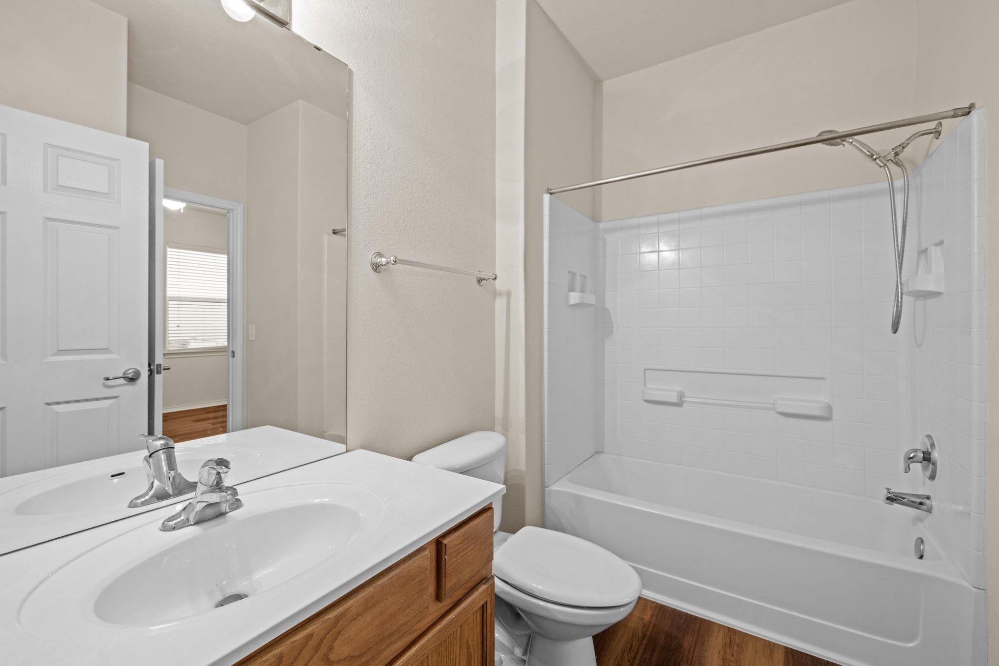 107 Sunny Side Bnd, Georgetown, TX 78633