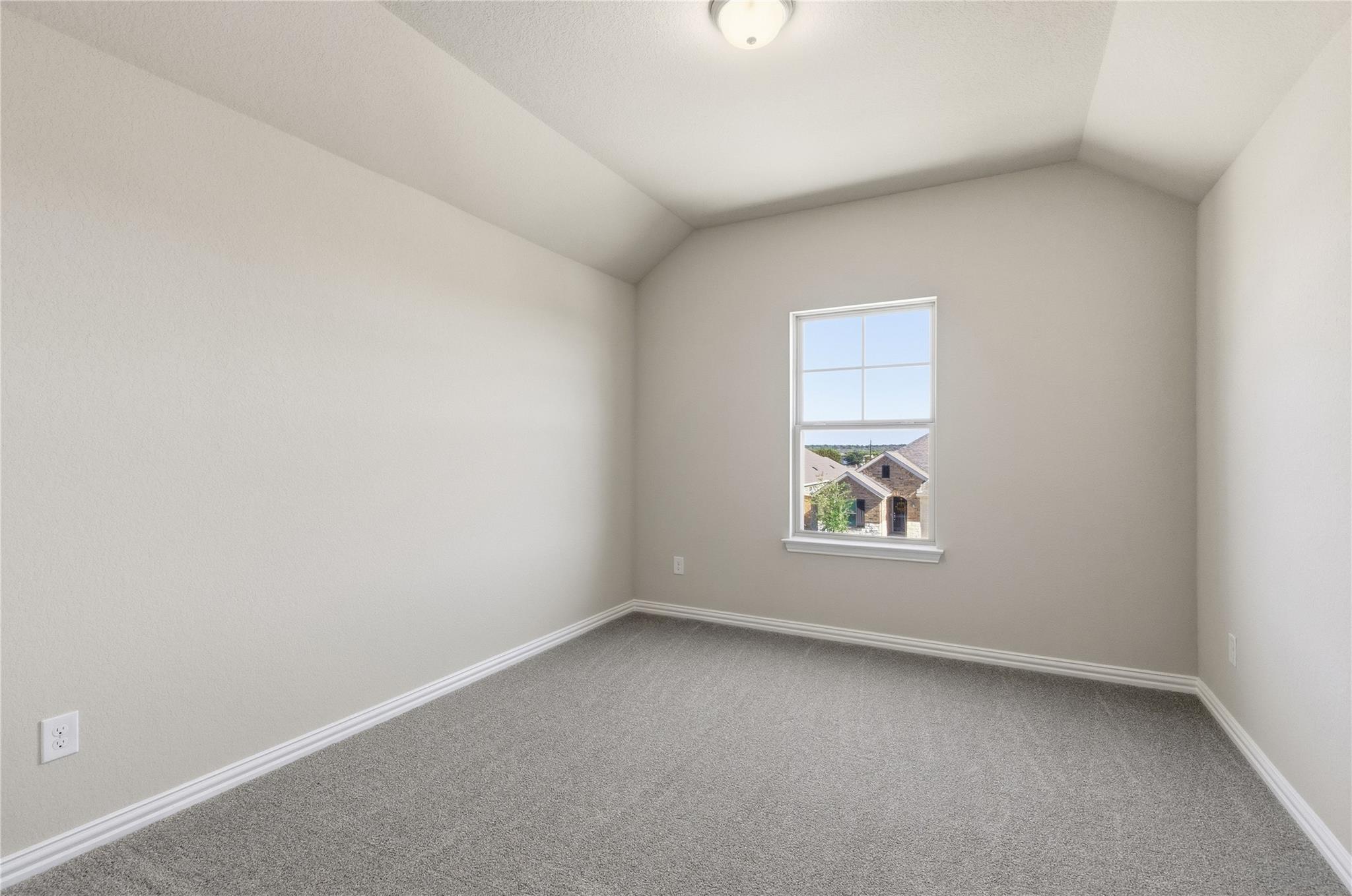 13700 Tucker Hedge Pass, Elgin, TX 78621