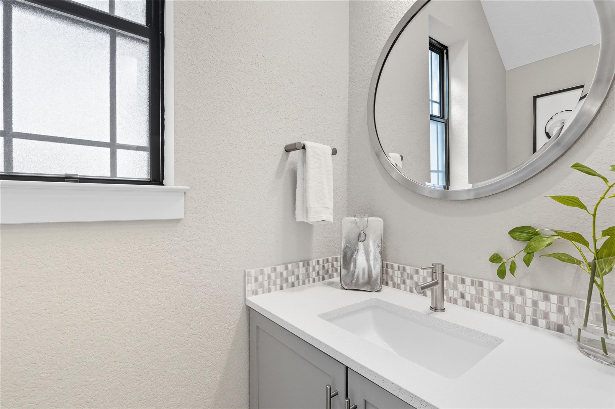 4323 Spicewood Springs Rd # 1, Austin, TX 78759