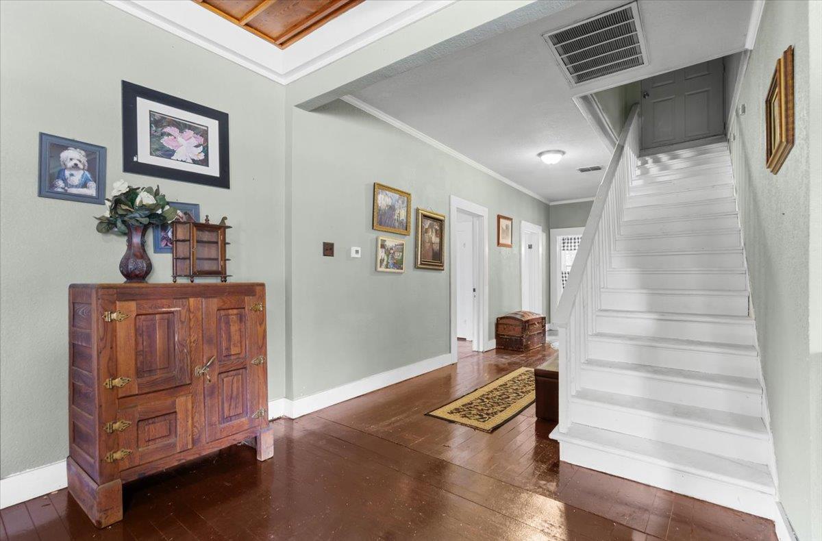 209 S Bowie St, Bartlett, TX 76511