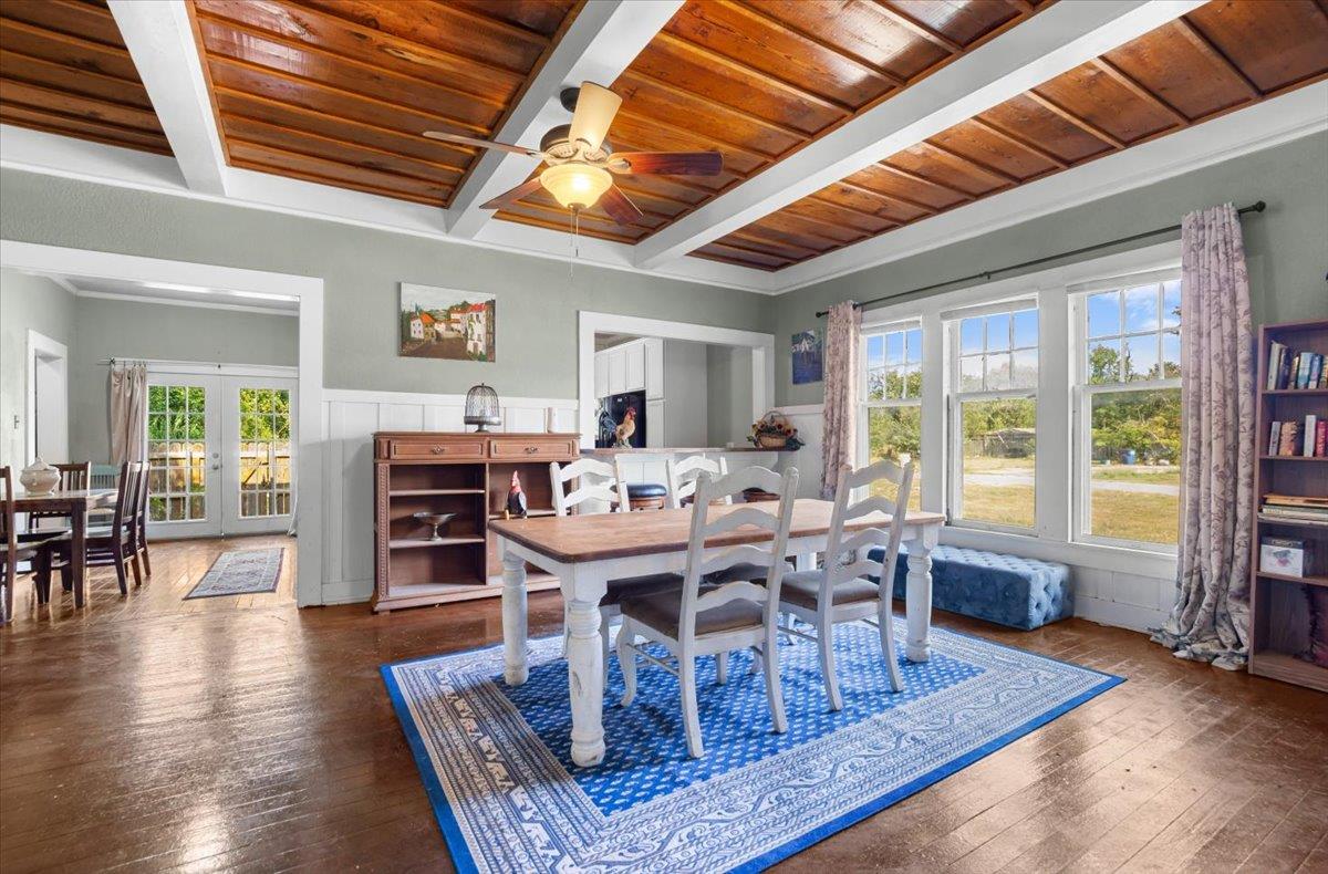 209 S Bowie St, Bartlett, TX 76511