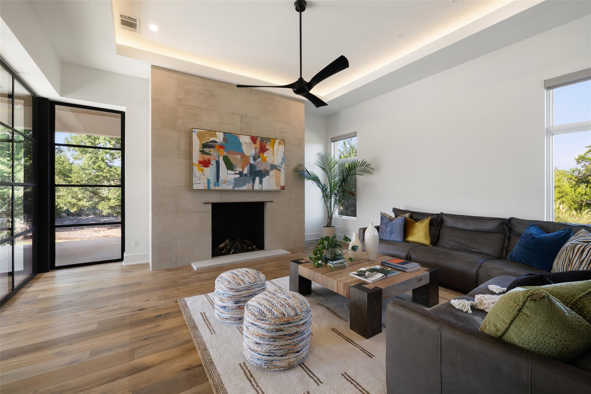 567 Delayne Dr, Austin, TX 78737