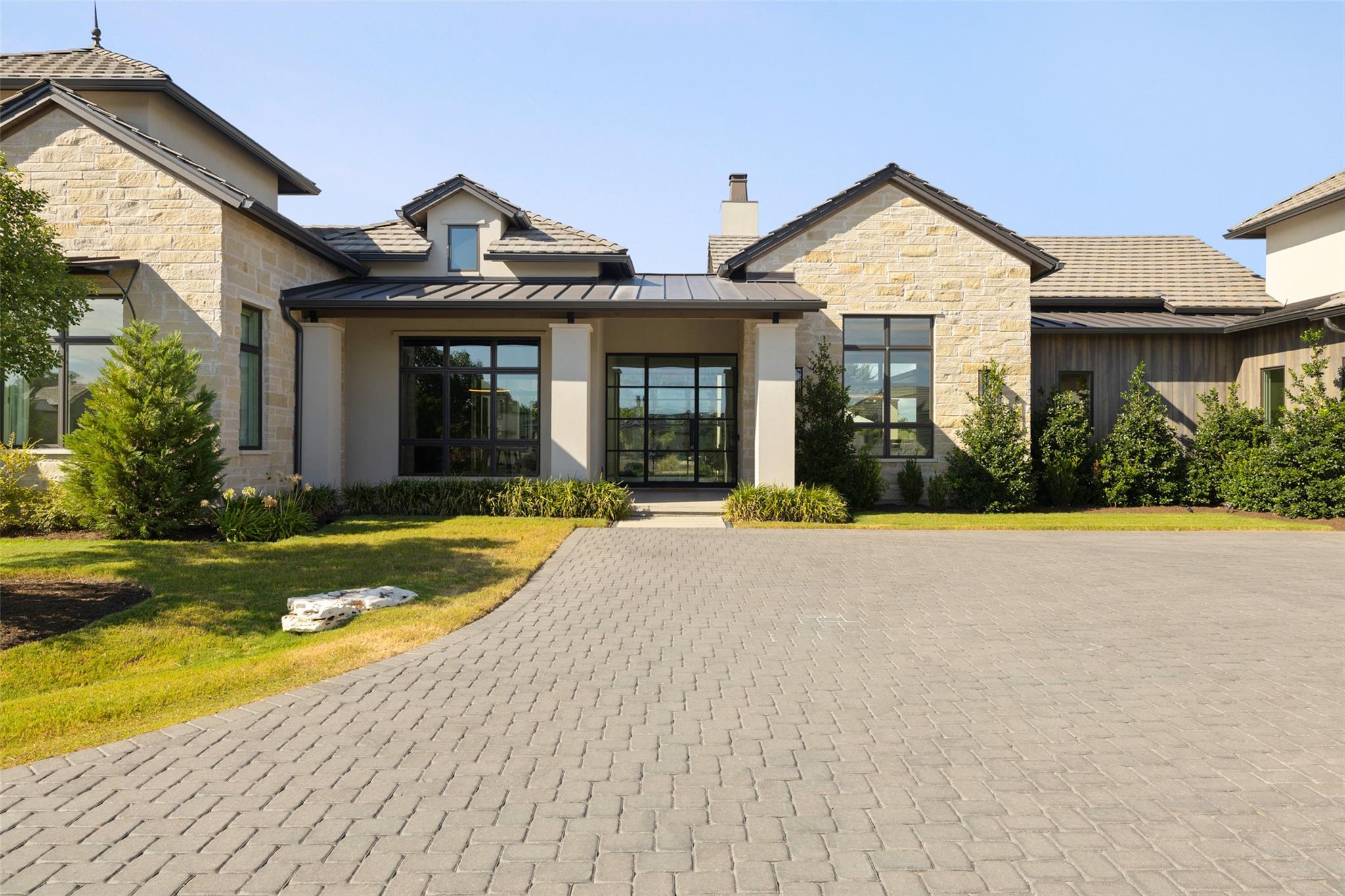 567 Delayne Dr, Austin, TX 78737