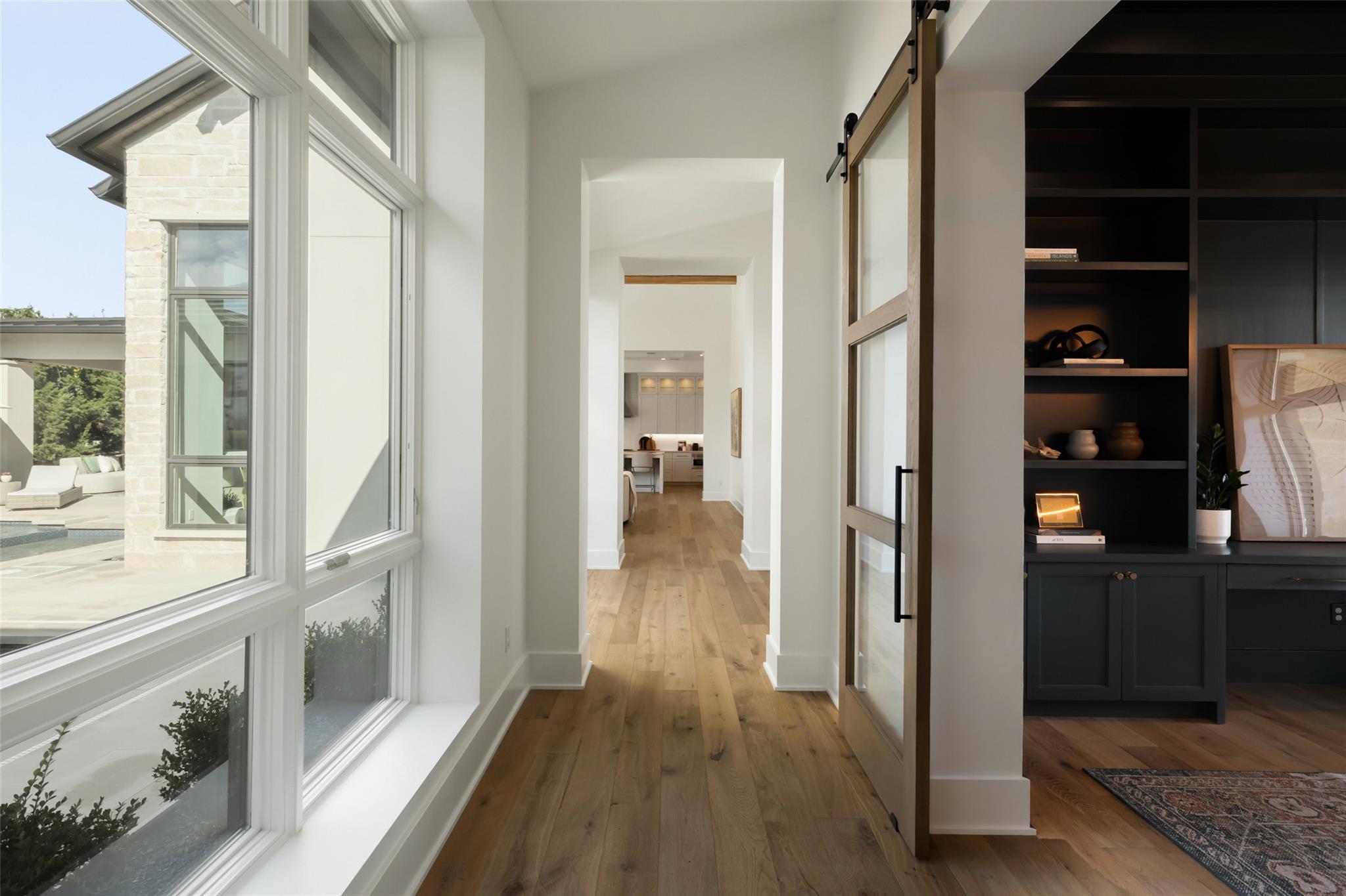 567 Delayne Dr, Austin, TX 78737