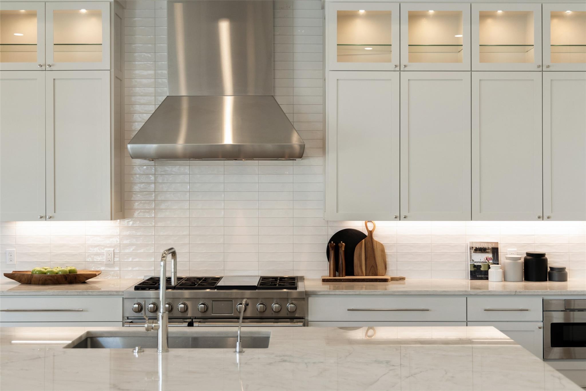 567 Delayne Dr, Austin, TX 78737