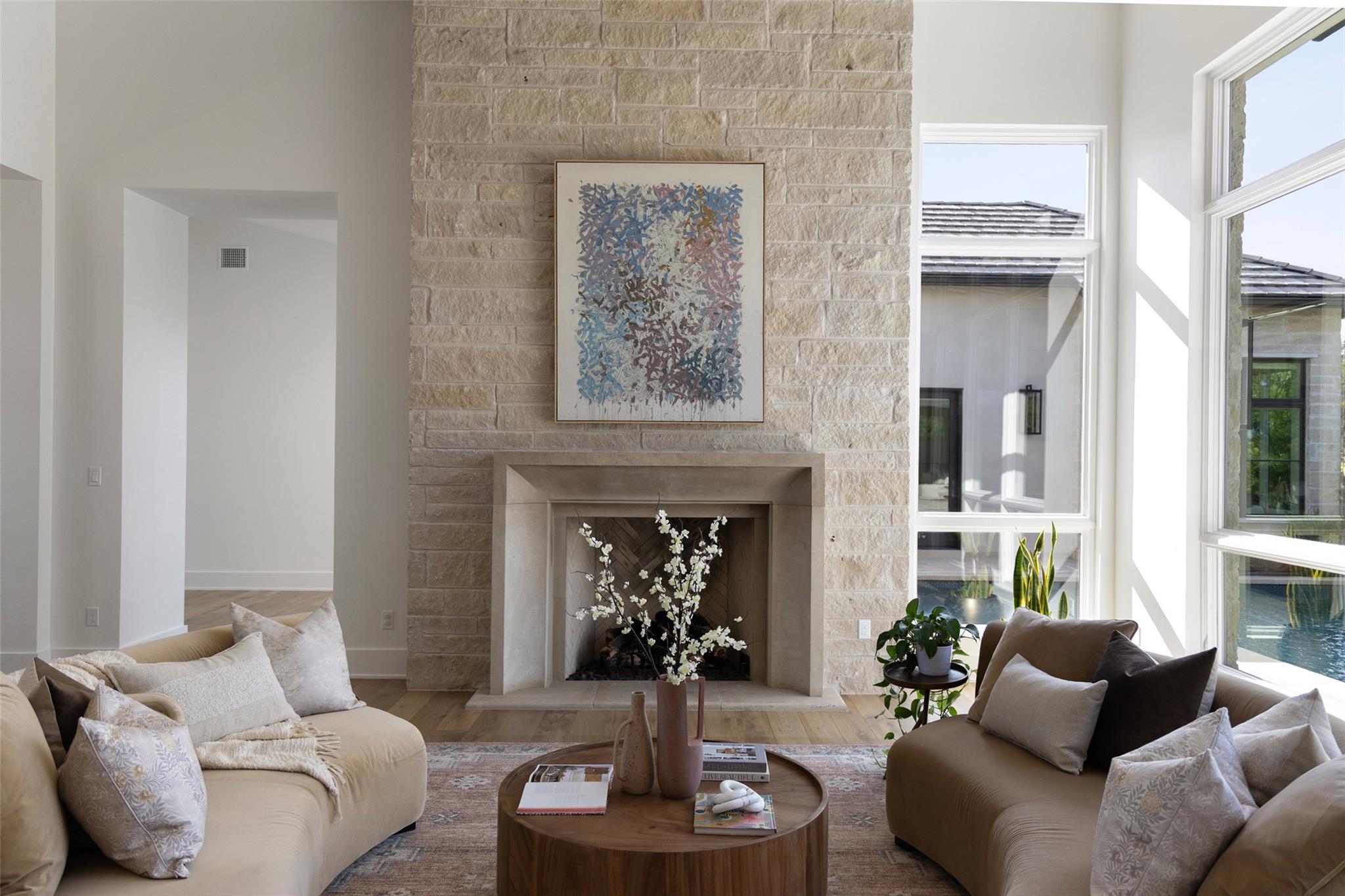 567 Delayne Dr, Austin, TX 78737