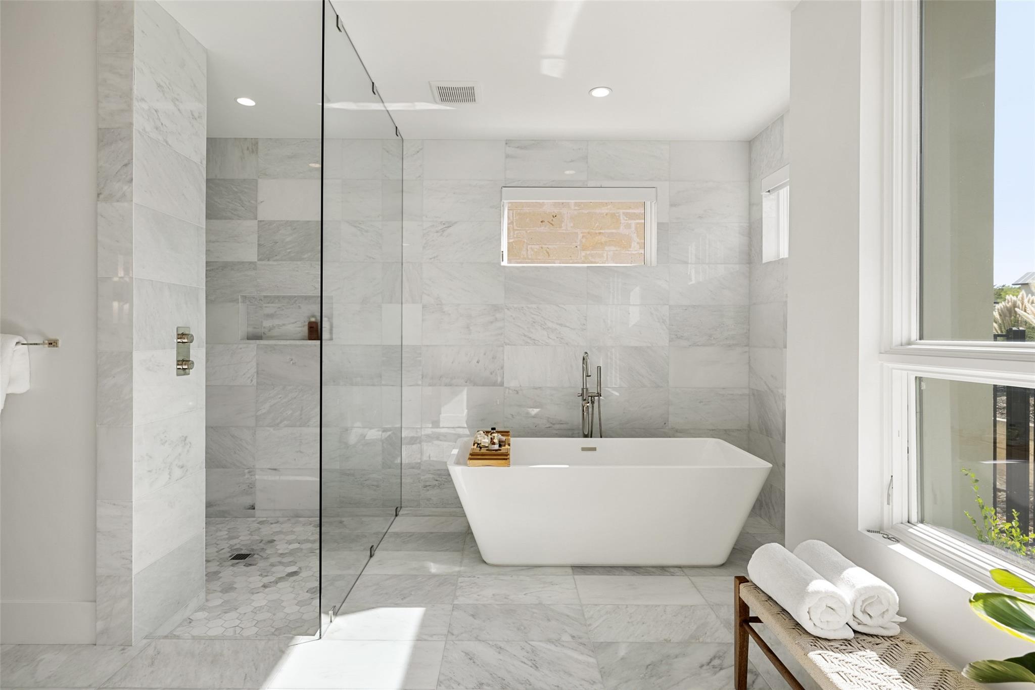 567 Delayne Dr, Austin, TX 78737