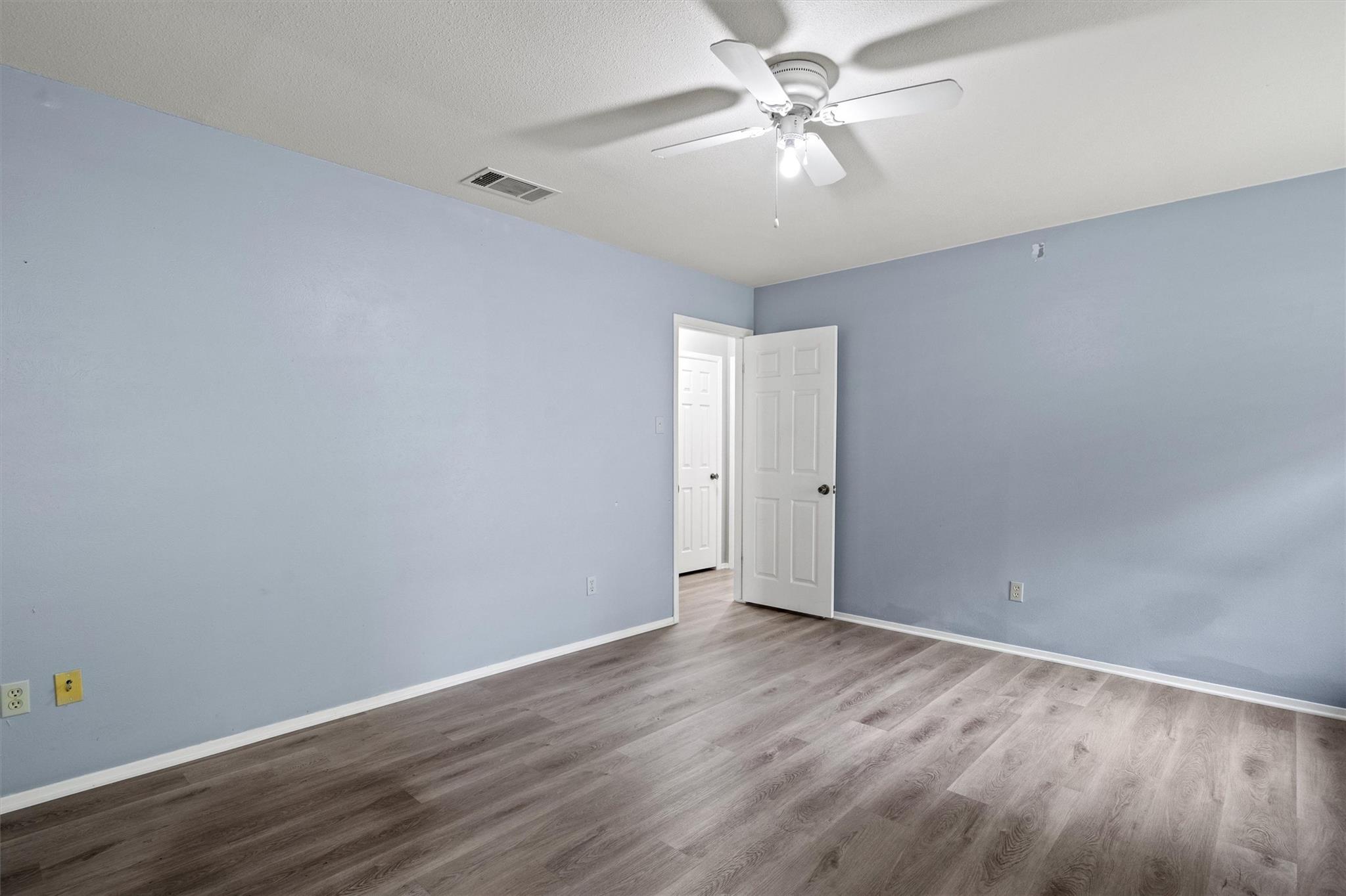 13108 Lamplight Village Ave, Austin, TX 78727