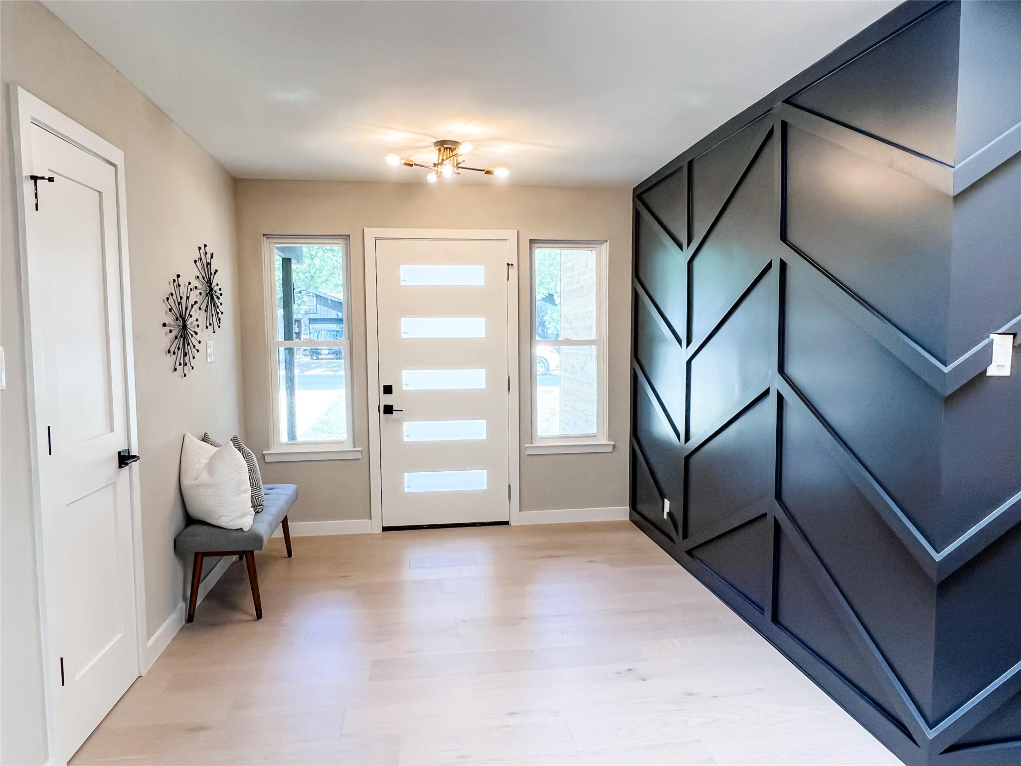 2007 Matthews Ln, Austin, TX 78745