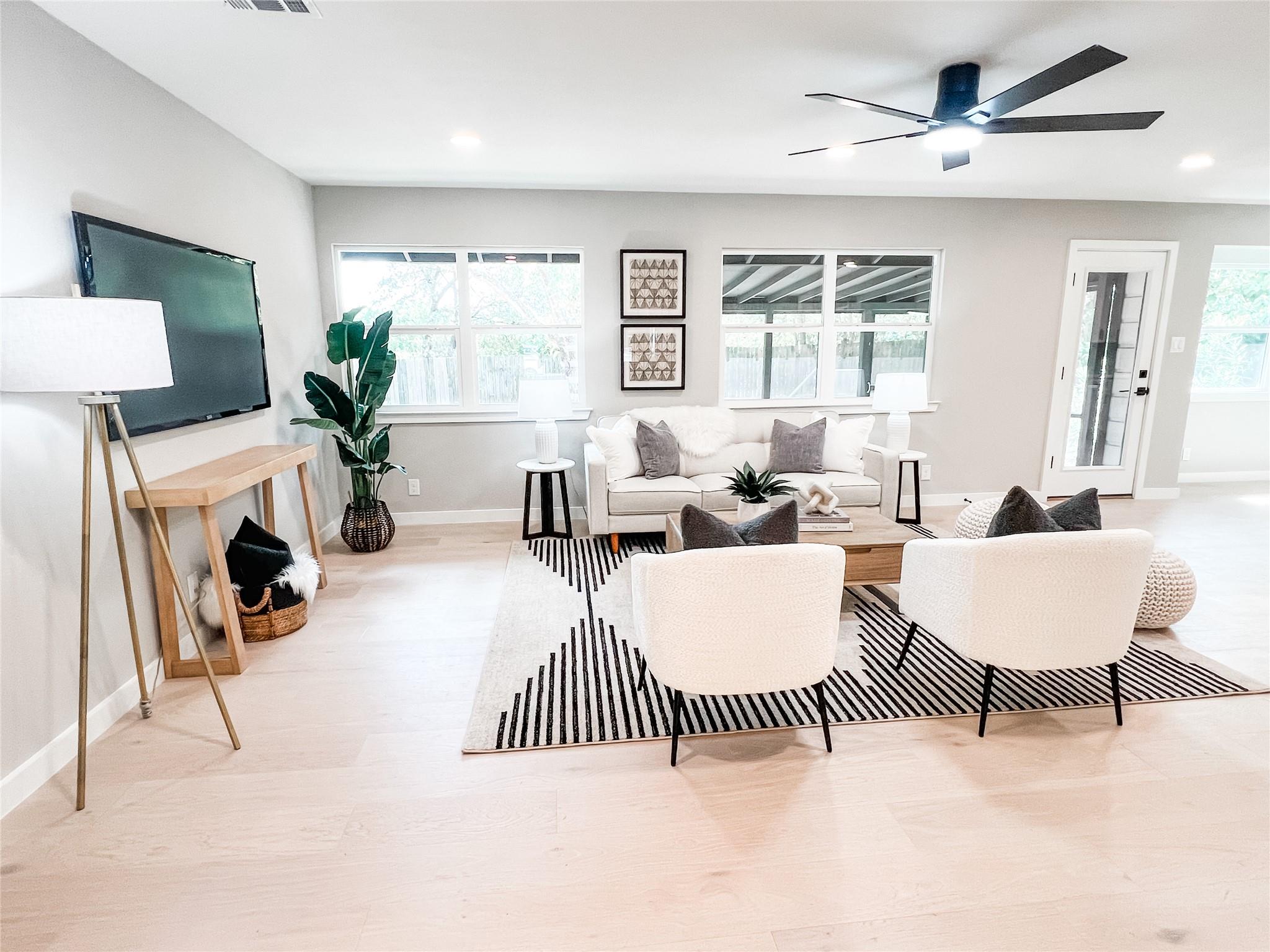 2007 Matthews Ln, Austin, TX 78745